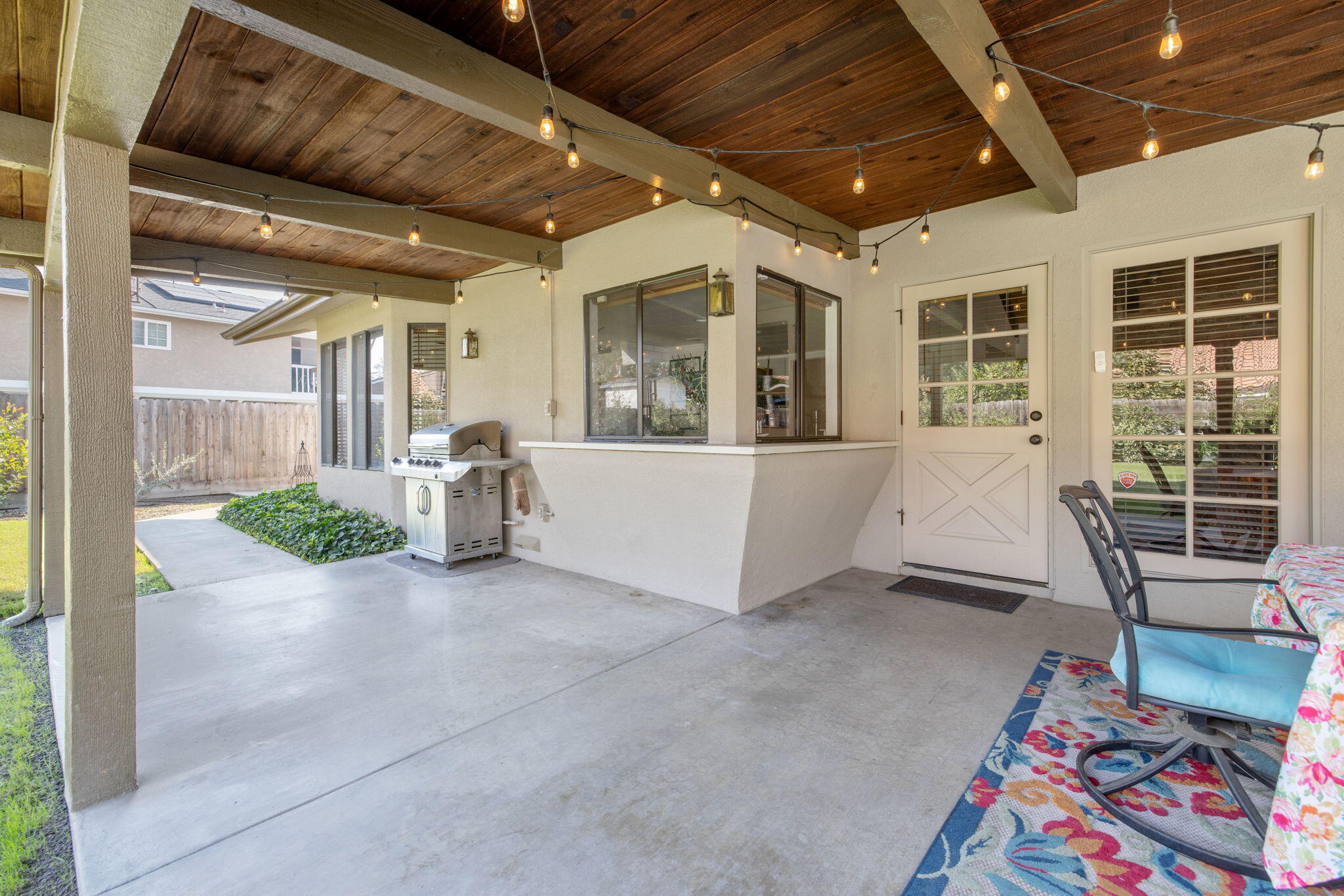 3321 S Stevenson Ct, Visalia, CA 93277