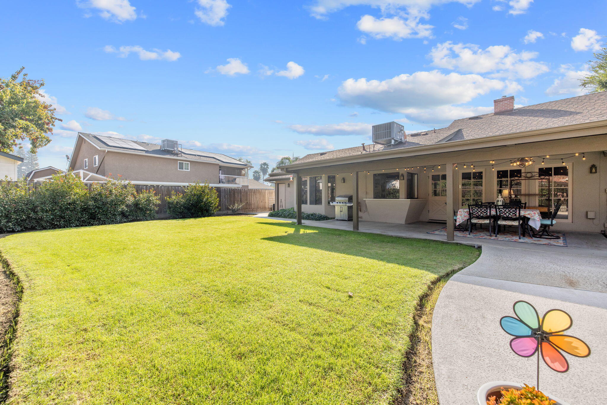 3321 S Stevenson Ct, Visalia, CA 93277