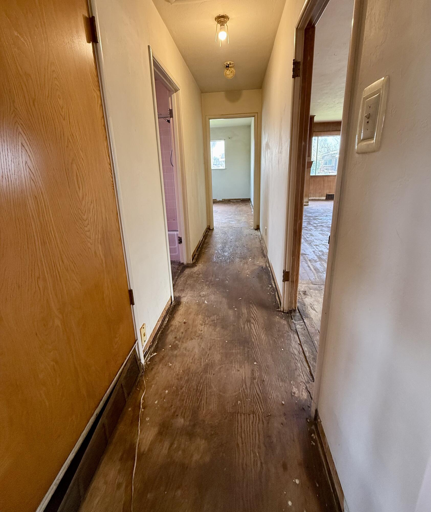 200 S D St, Exeter, CA 93221