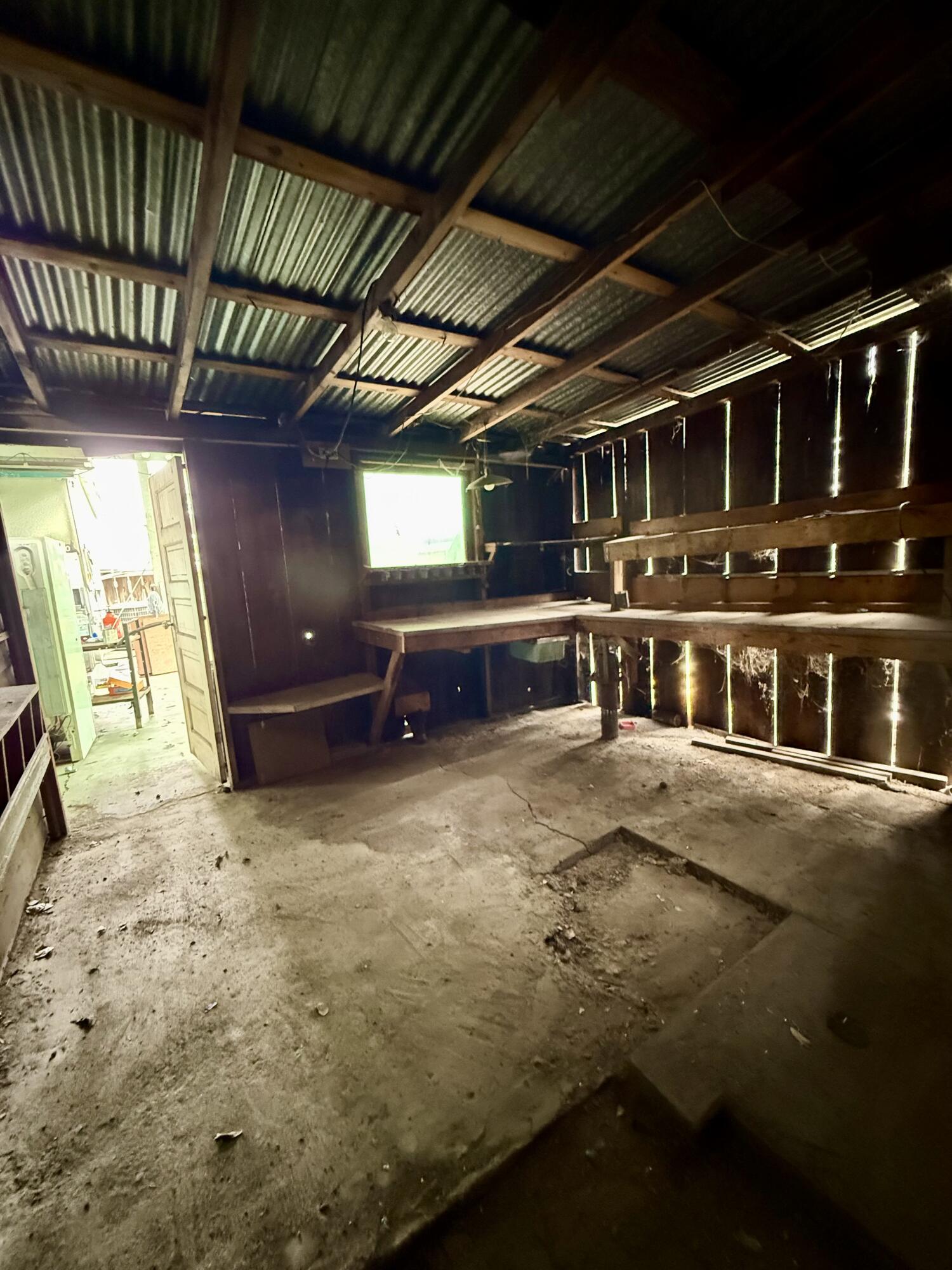 200 S D St, Exeter, CA 93221