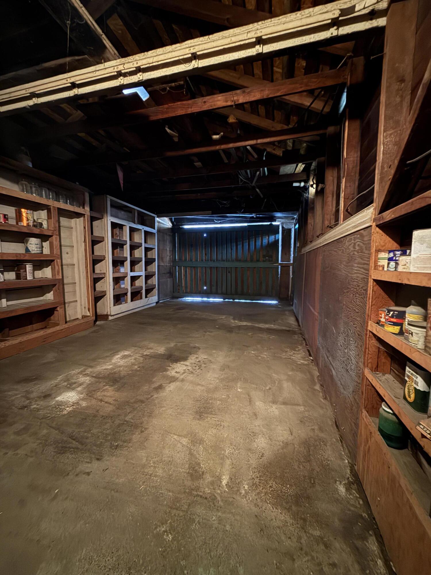 200 S D St, Exeter, CA 93221