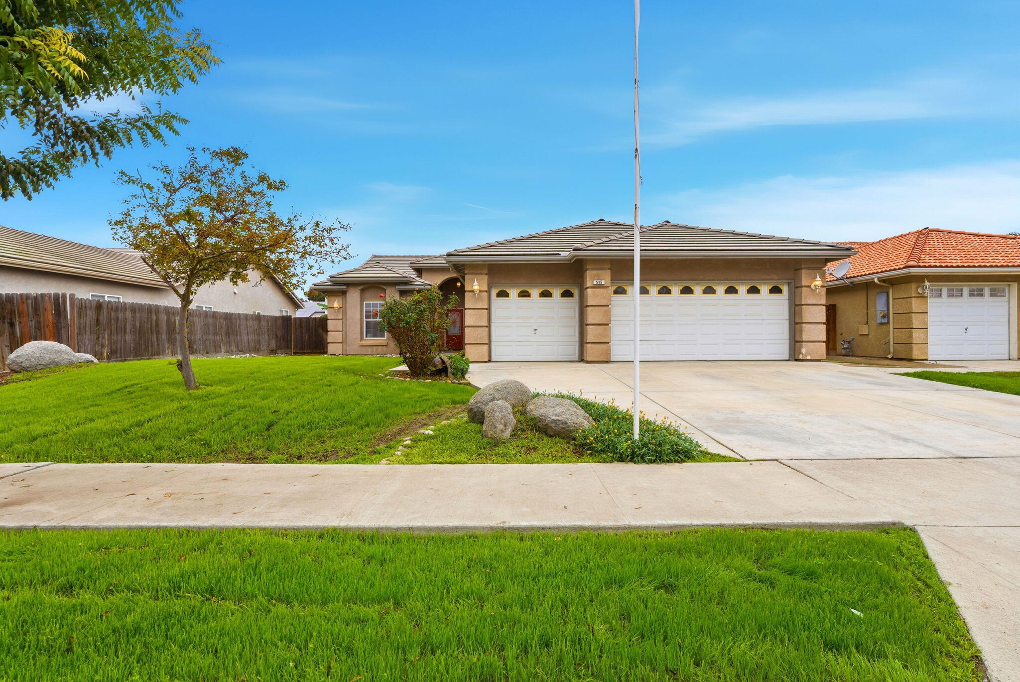 535 Mallard Ave, Lemoore, CA 93245