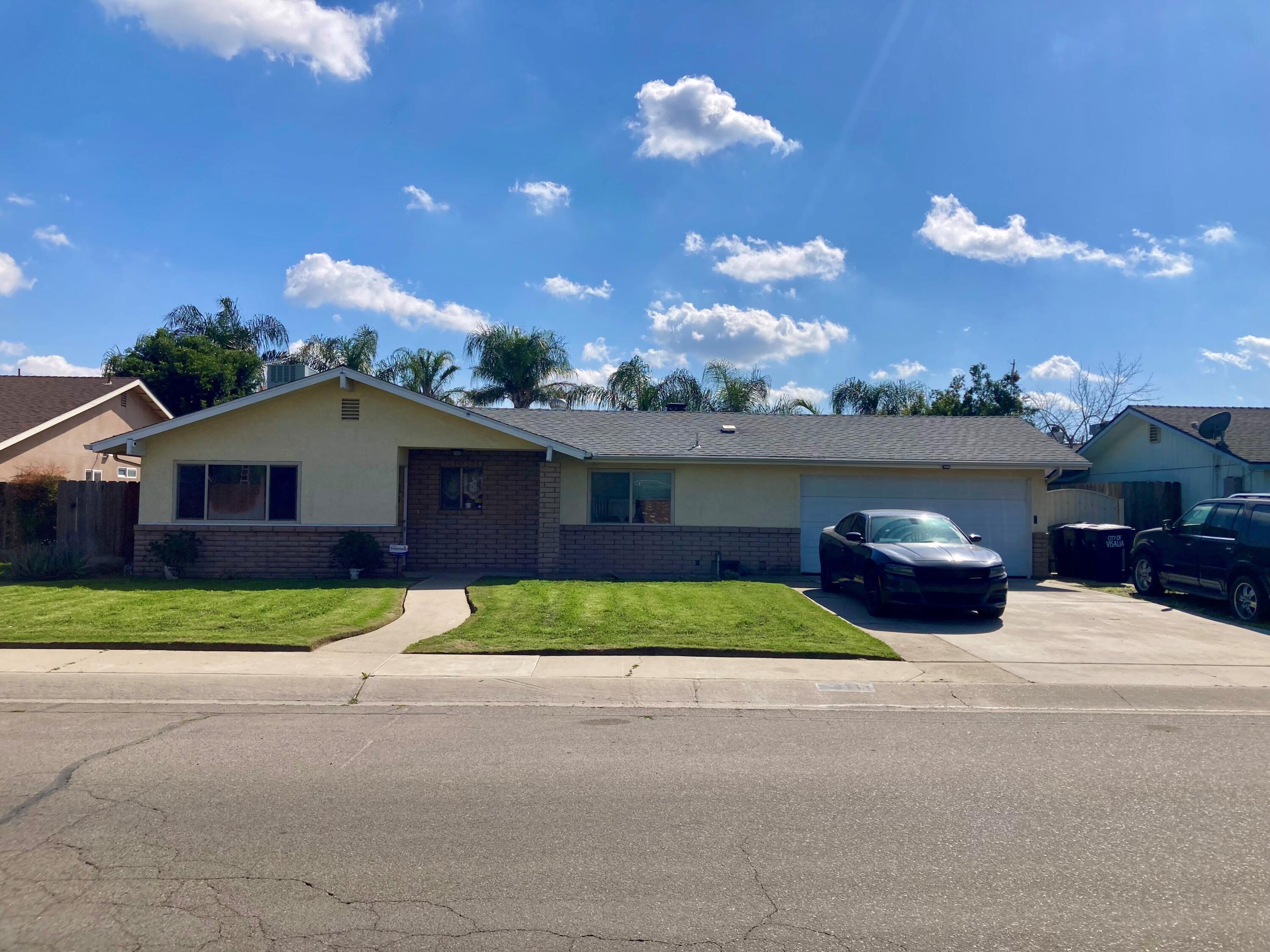 3111 W Russell Ave, Visalia, CA 93277