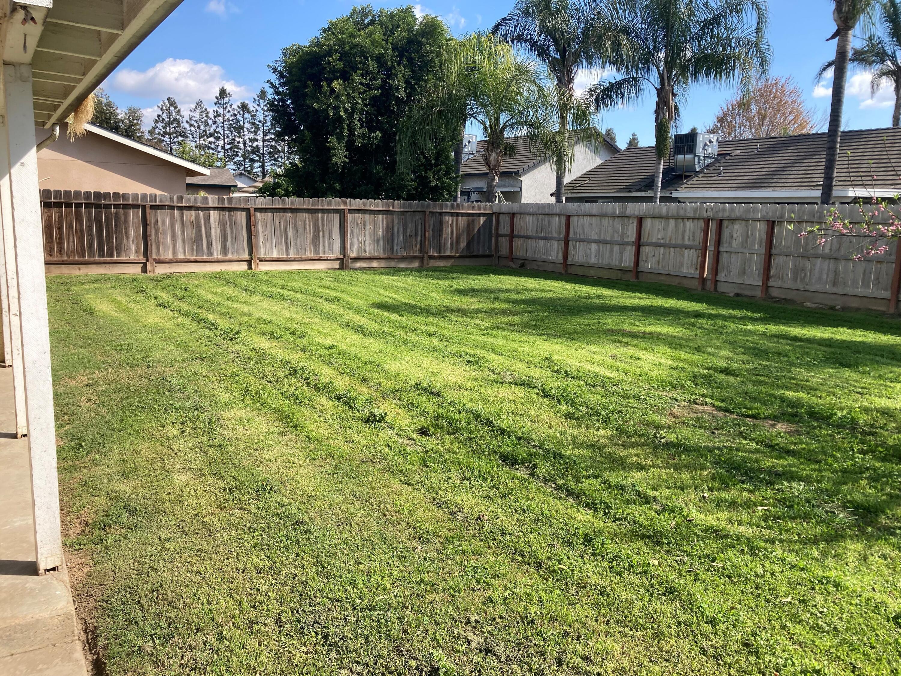 3111 W Russell Ave, Visalia, CA 93277