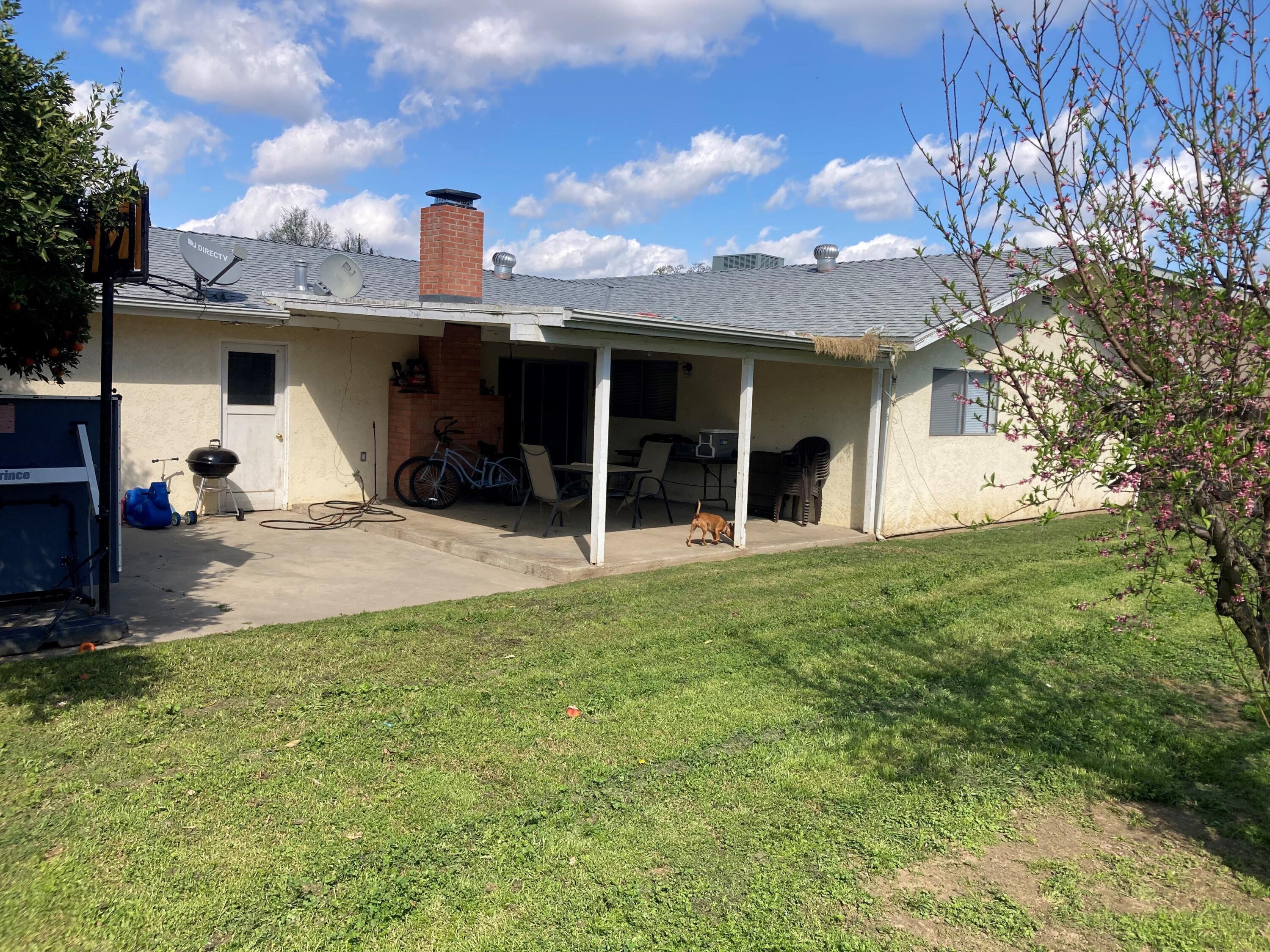 3111 W Russell Ave, Visalia, CA 93277