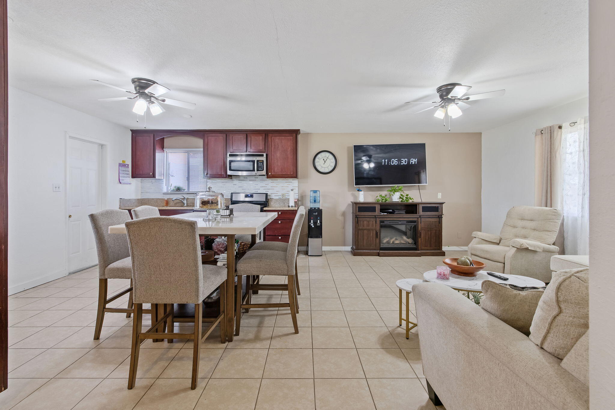 605 Stanley St, Exeter, CA 93221