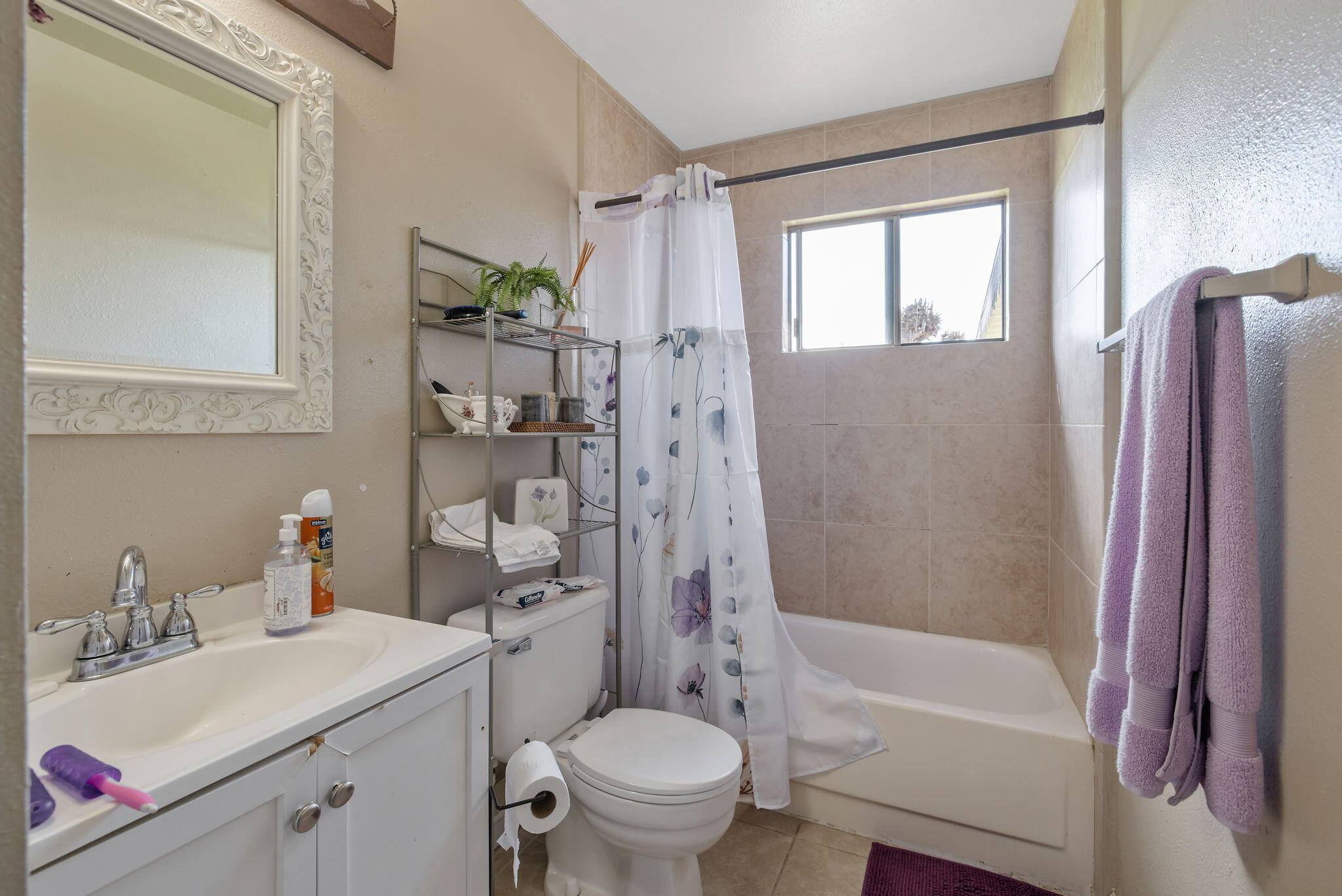 605 Stanley St, Exeter, CA 93221