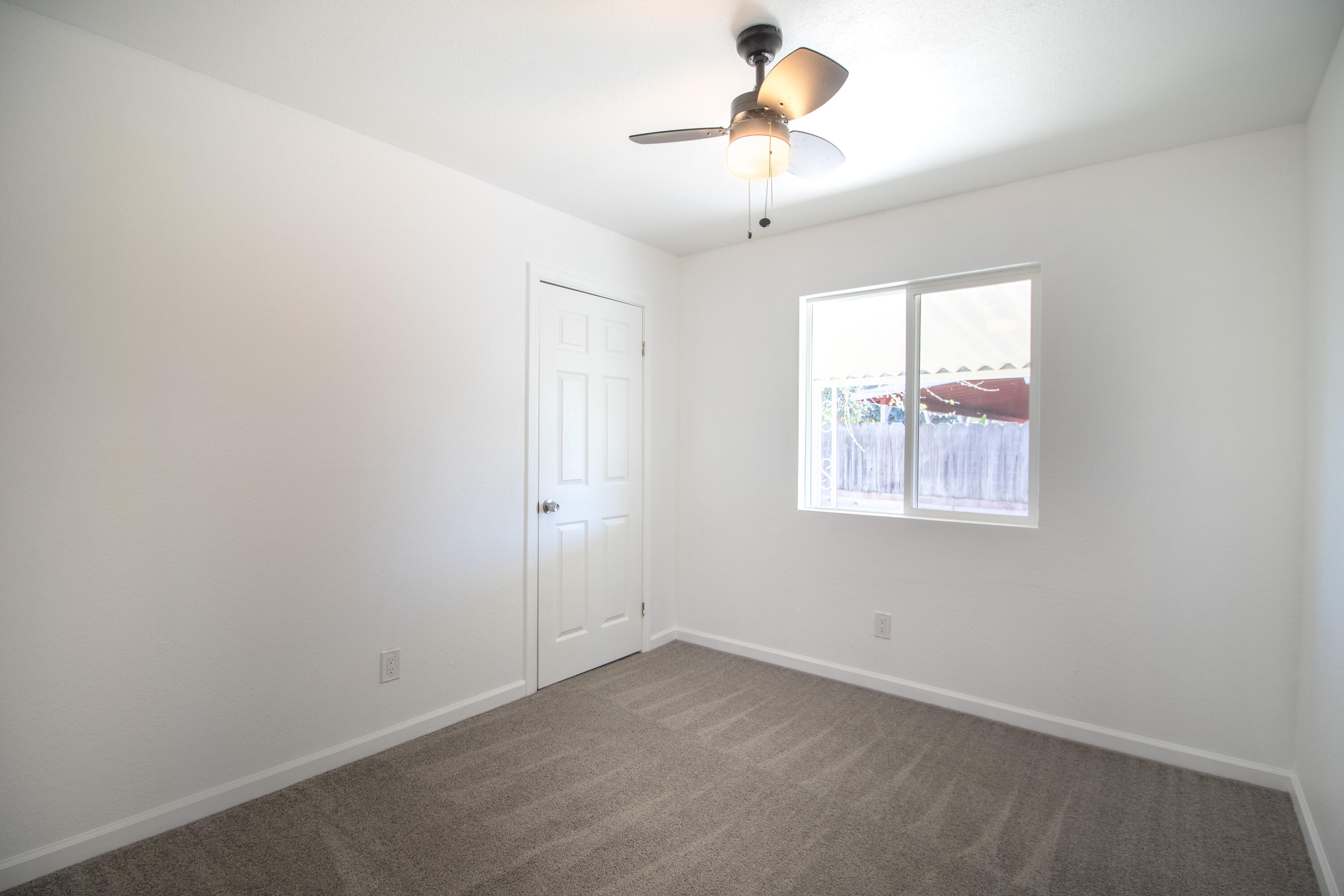 2165 E Richard Ave, Porterville, CA 93257