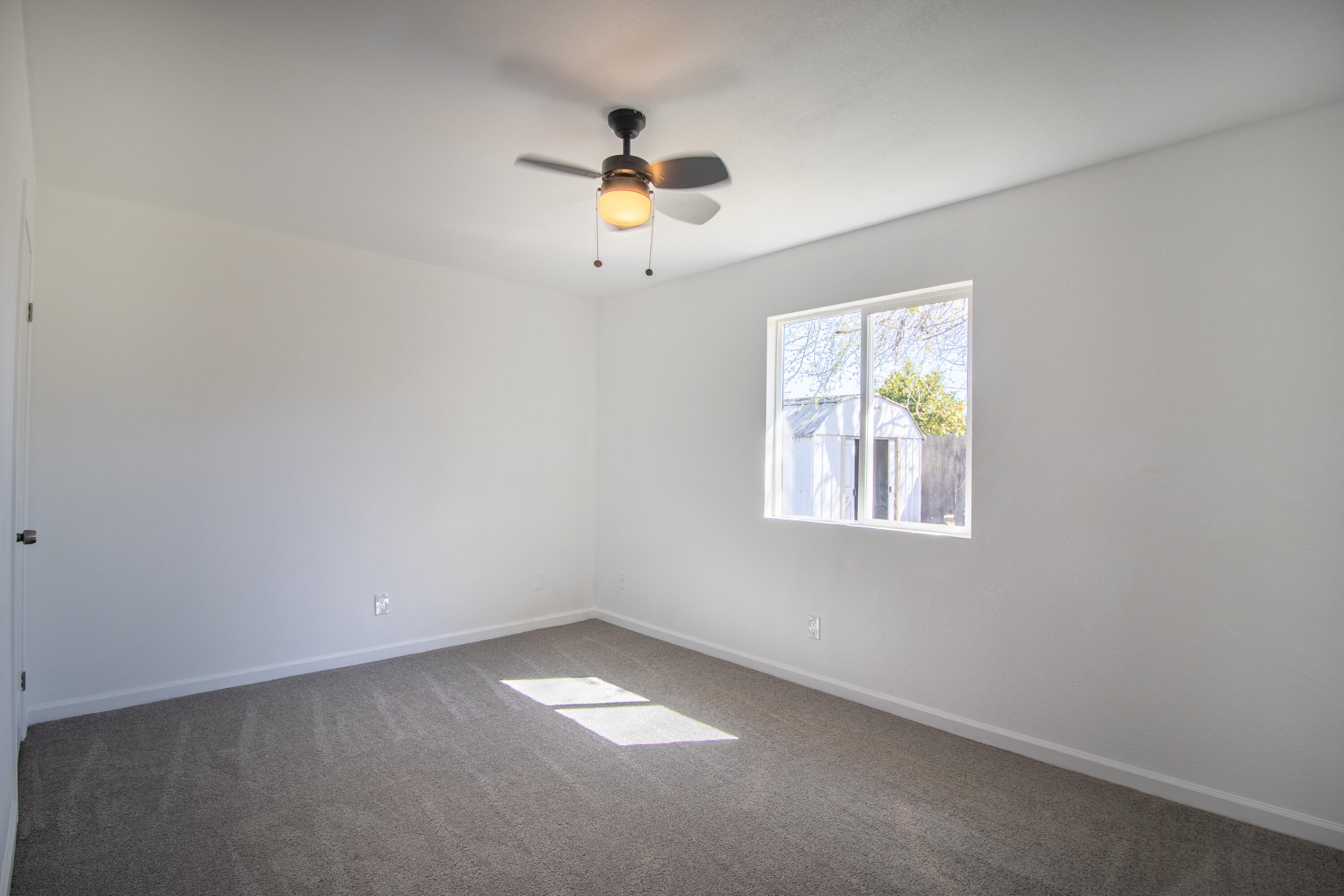 2165 E Richard Ave, Porterville, CA 93257