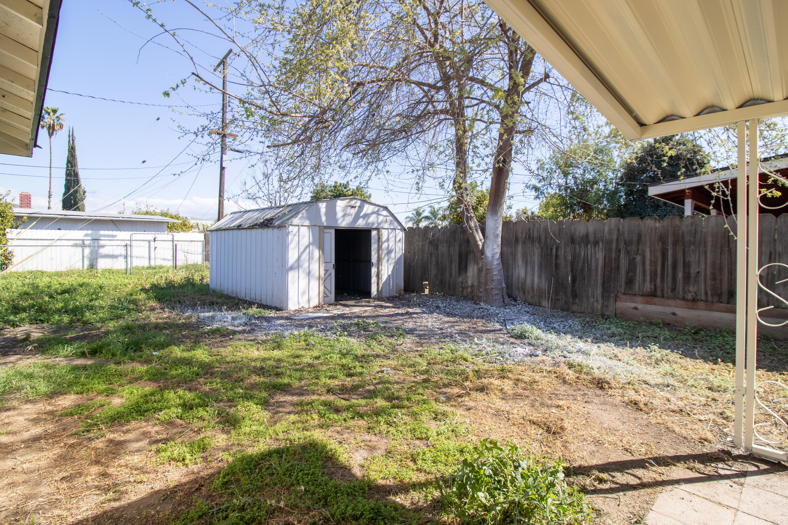 2165 E Richard Ave, Porterville, CA 93257