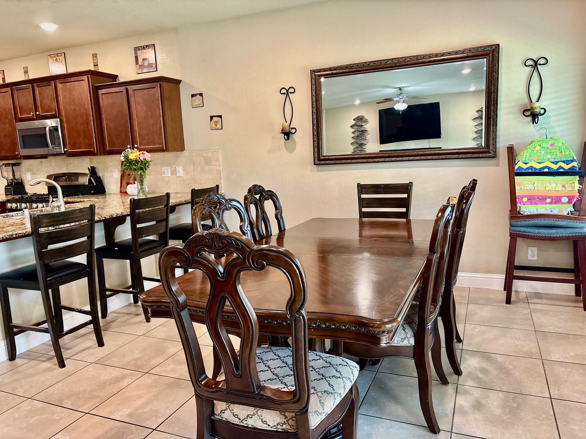 2220 N Shady St, Visalia, CA 93291