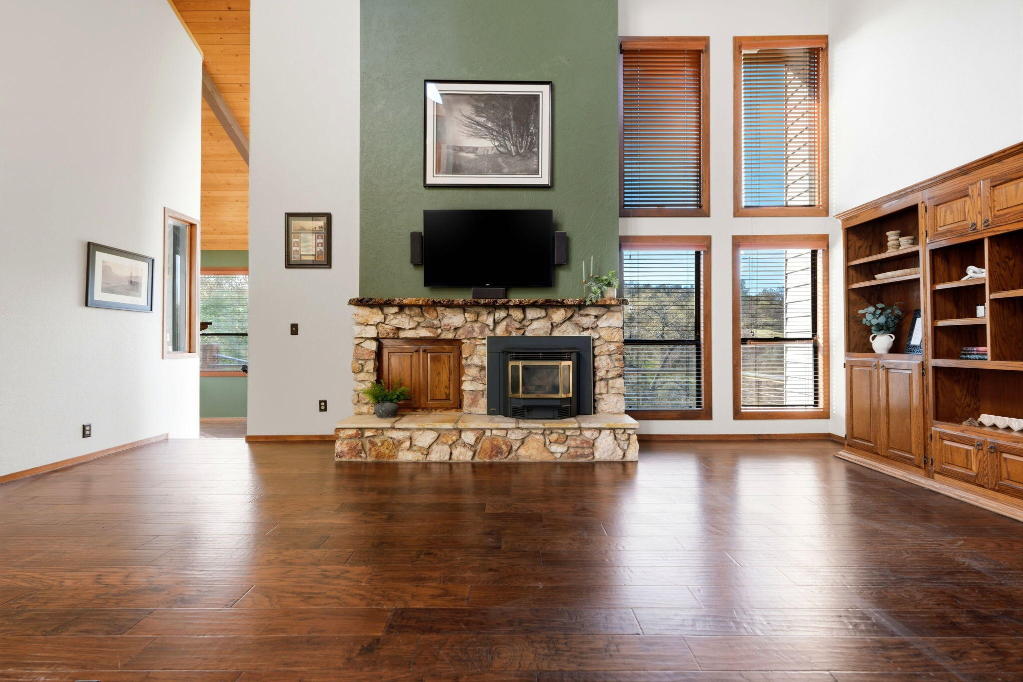 30530 Corral Dr, Coarsegold, CA 93614