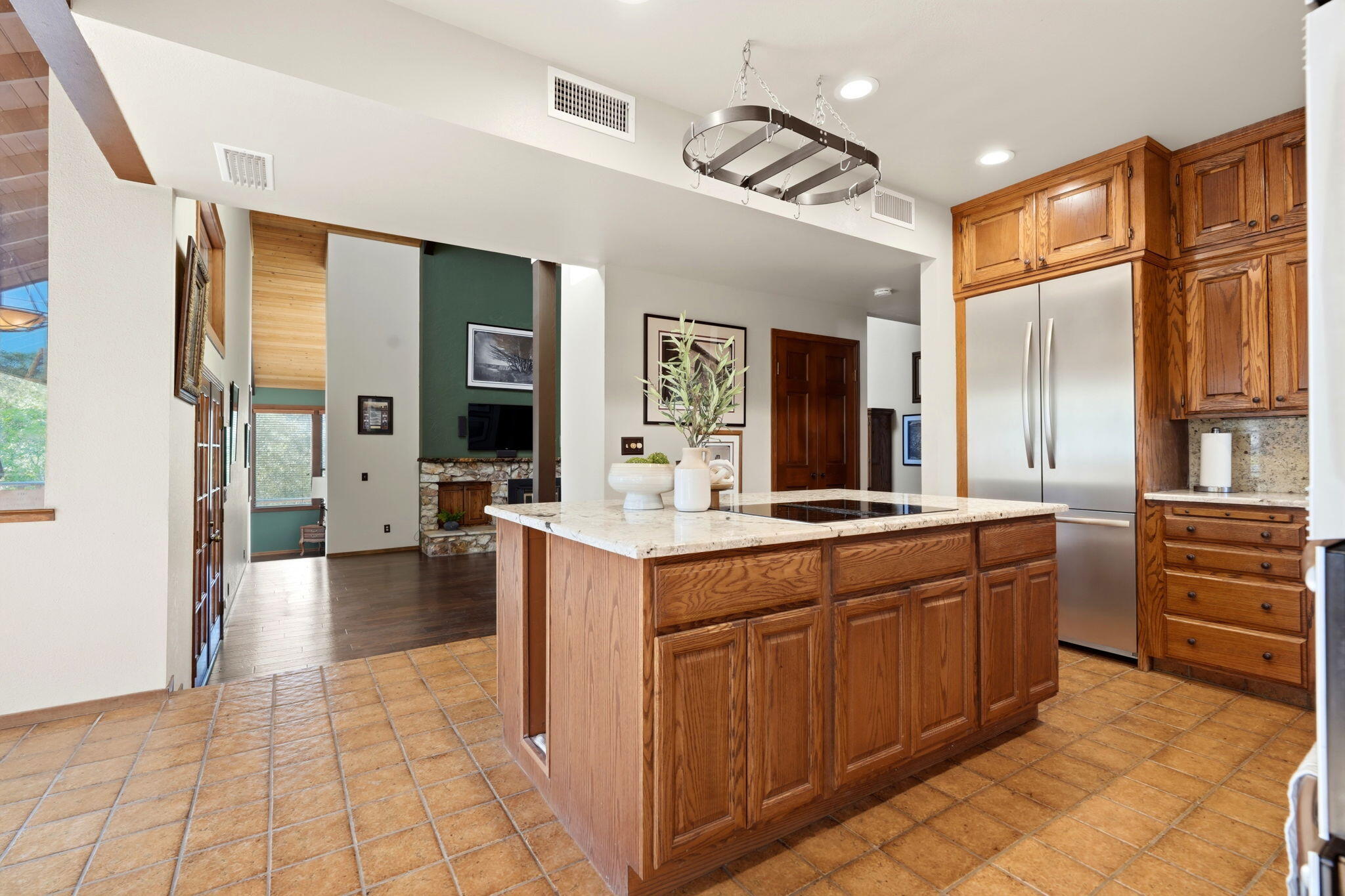 30530 Corral Dr, Coarsegold, CA 93614