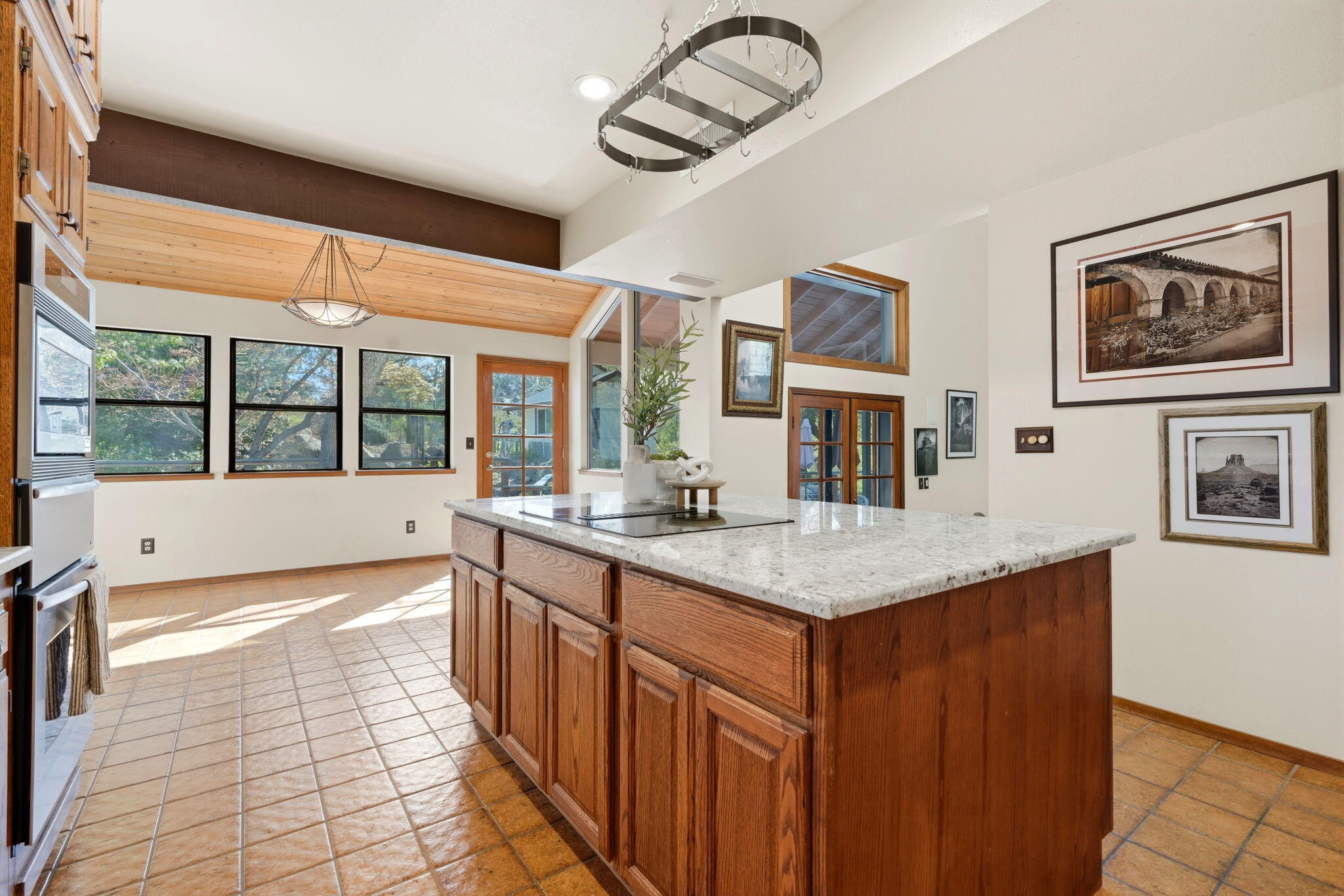 30530 Corral Dr, Coarsegold, CA 93614