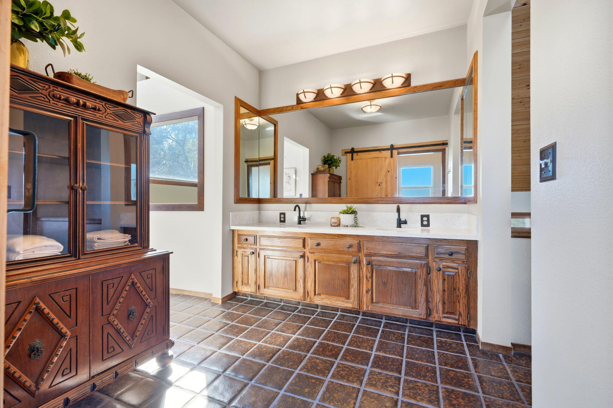 30530 Corral Dr, Coarsegold, CA 93614