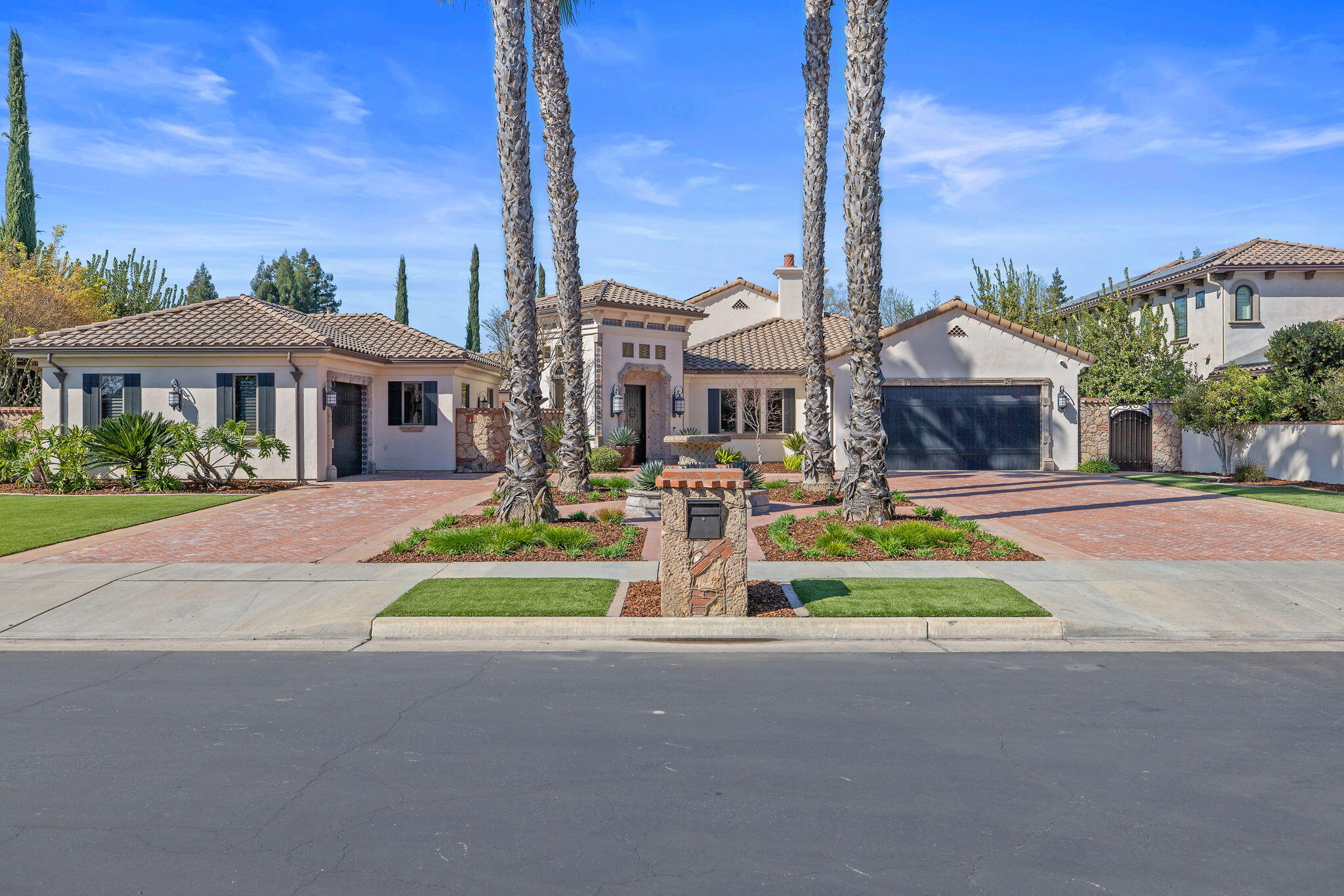 1611 N Pienza St, Visalia, CA 93291