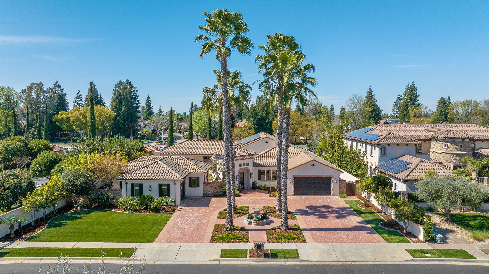 1611 N Pienza St, Visalia, CA 93291