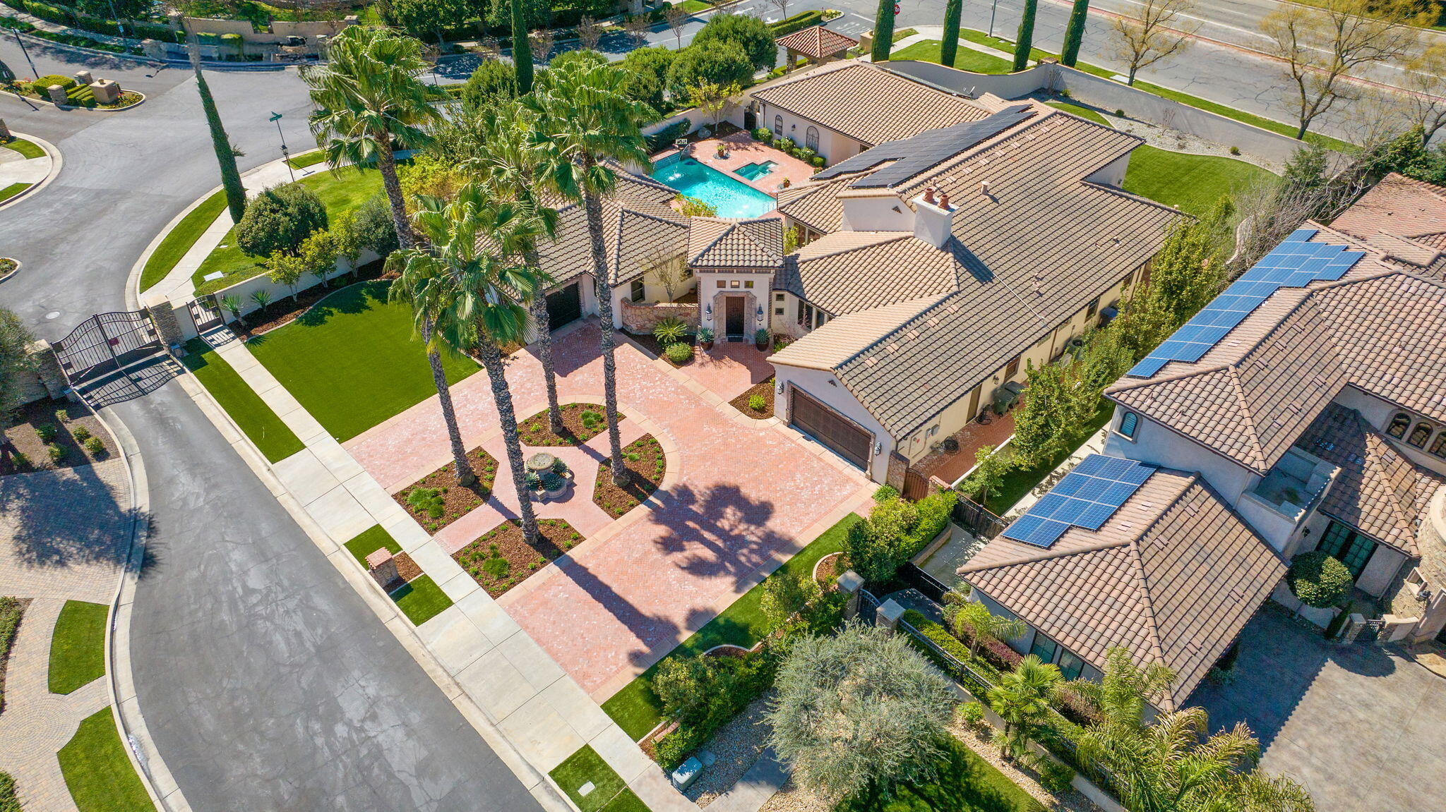 1611 N Pienza St, Visalia, CA 93291