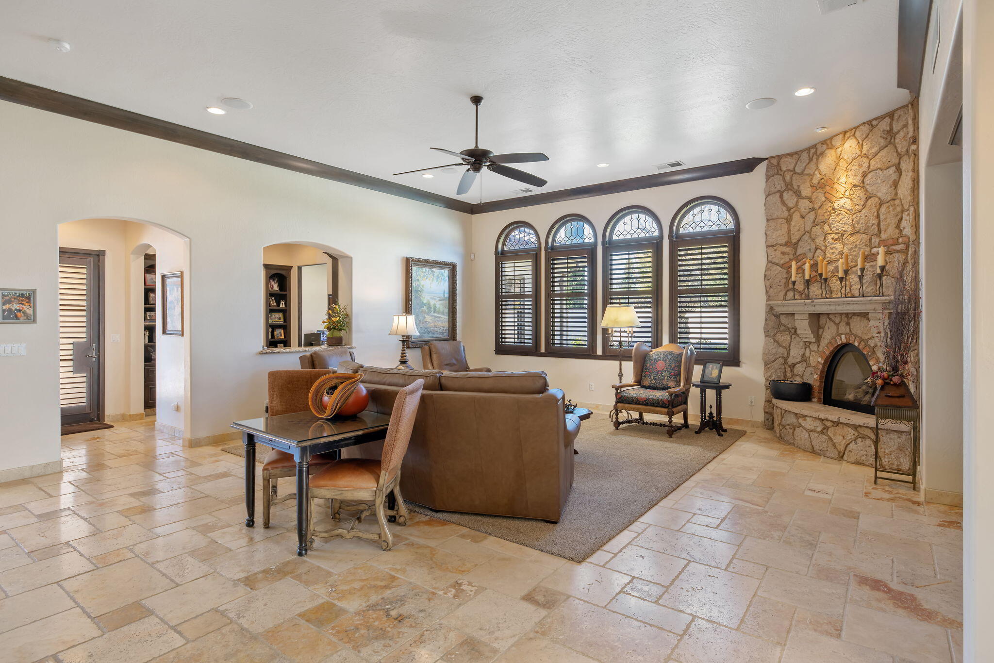 1611 N Pienza St, Visalia, CA 93291