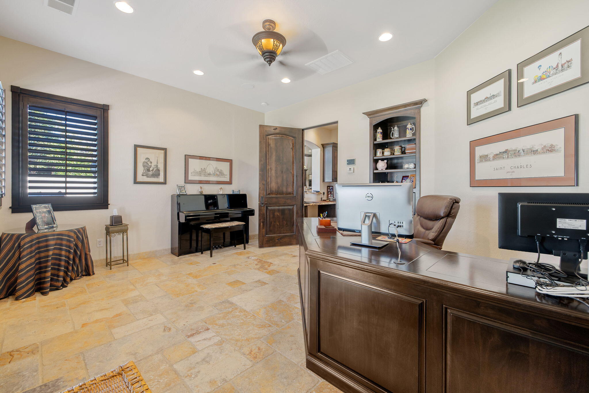 1611 N Pienza St, Visalia, CA 93291