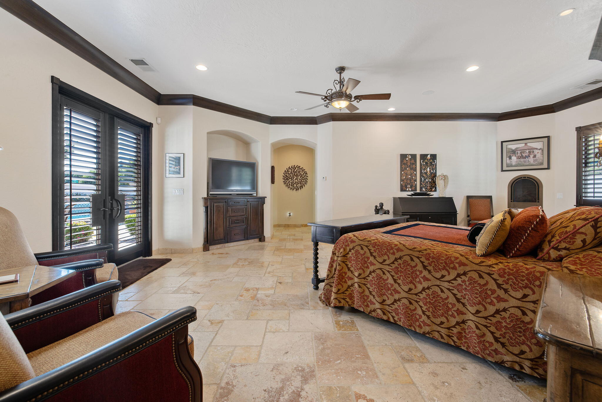 1611 N Pienza St, Visalia, CA 93291