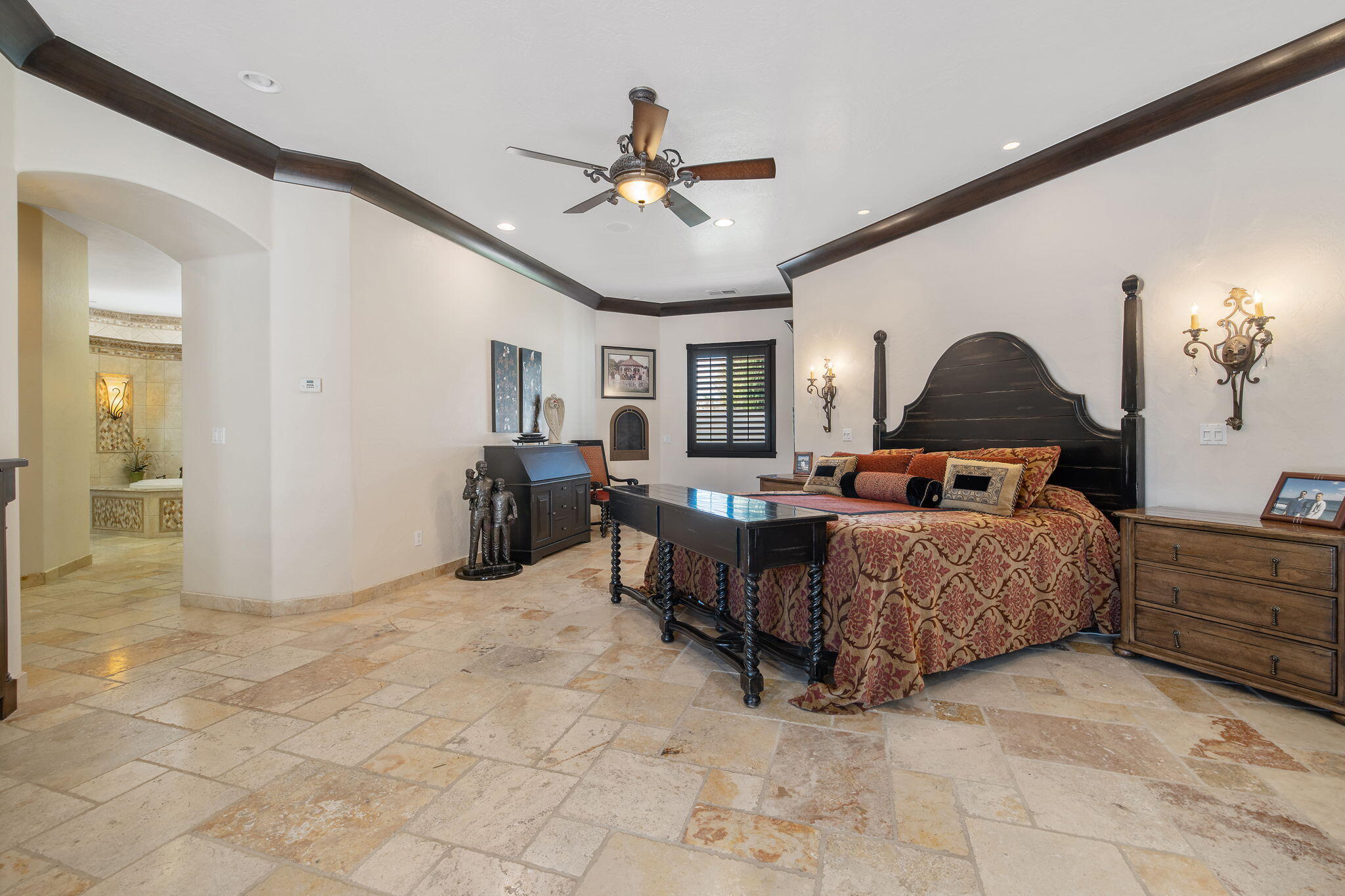 1611 N Pienza St, Visalia, CA 93291