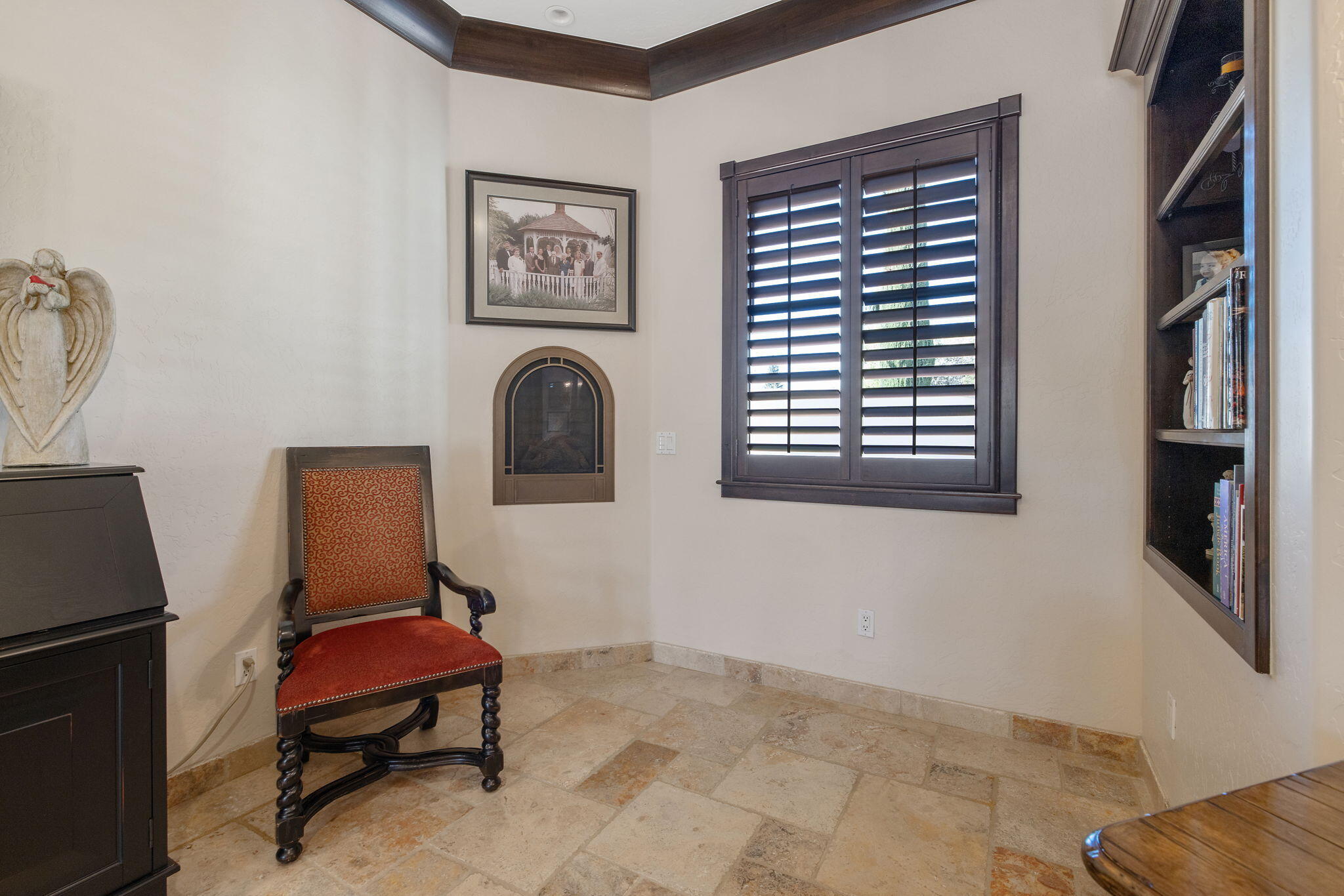 1611 N Pienza St, Visalia, CA 93291