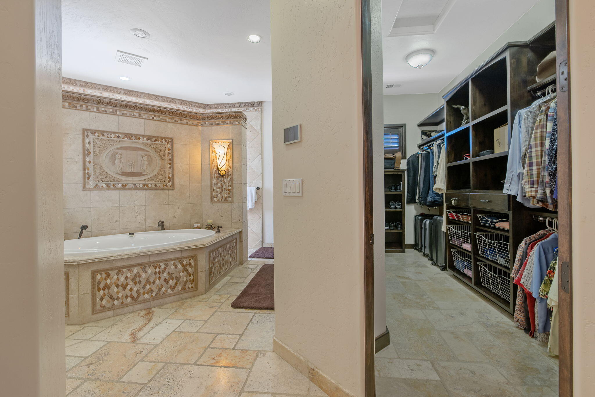 1611 N Pienza St, Visalia, CA 93291