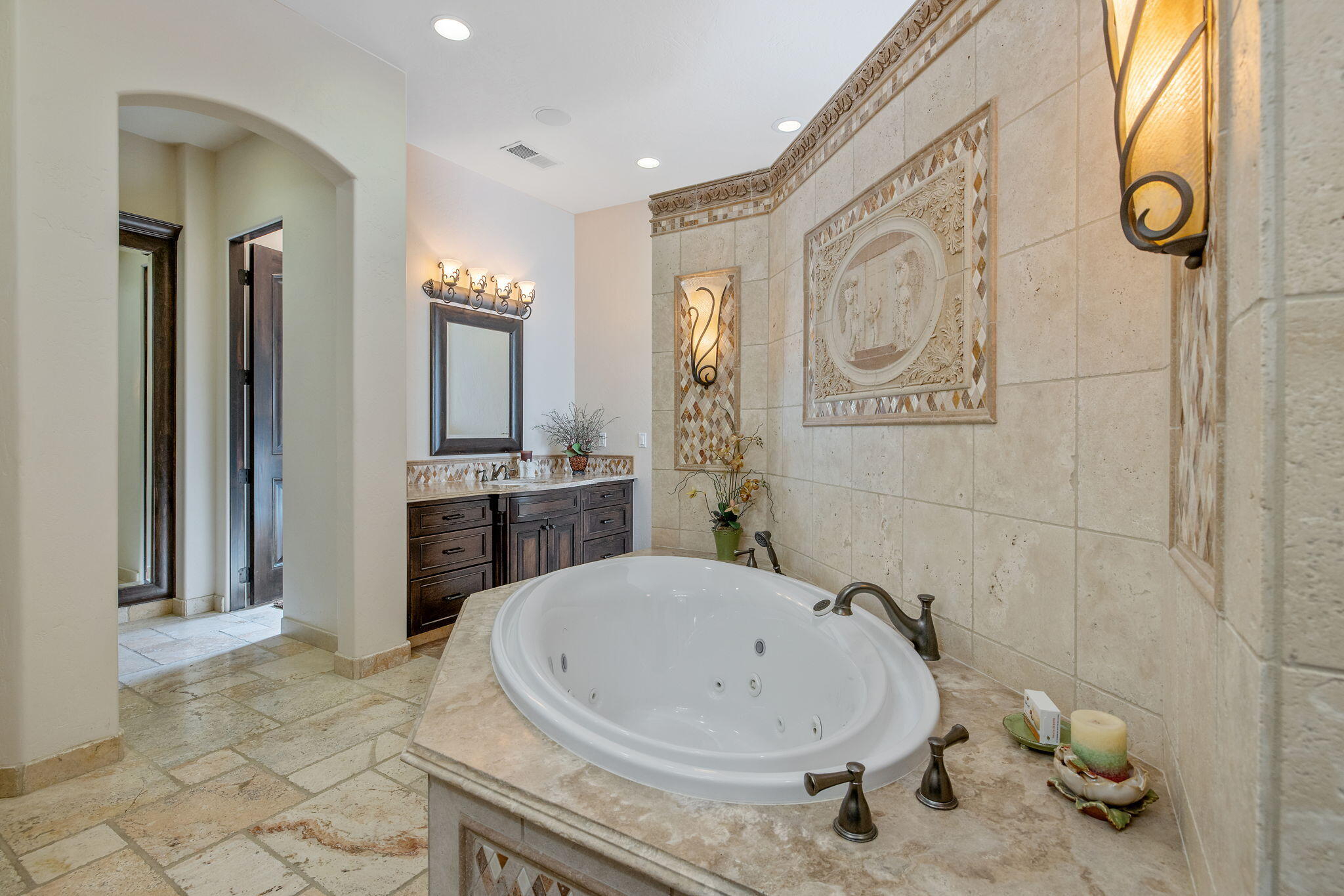 1611 N Pienza St, Visalia, CA 93291