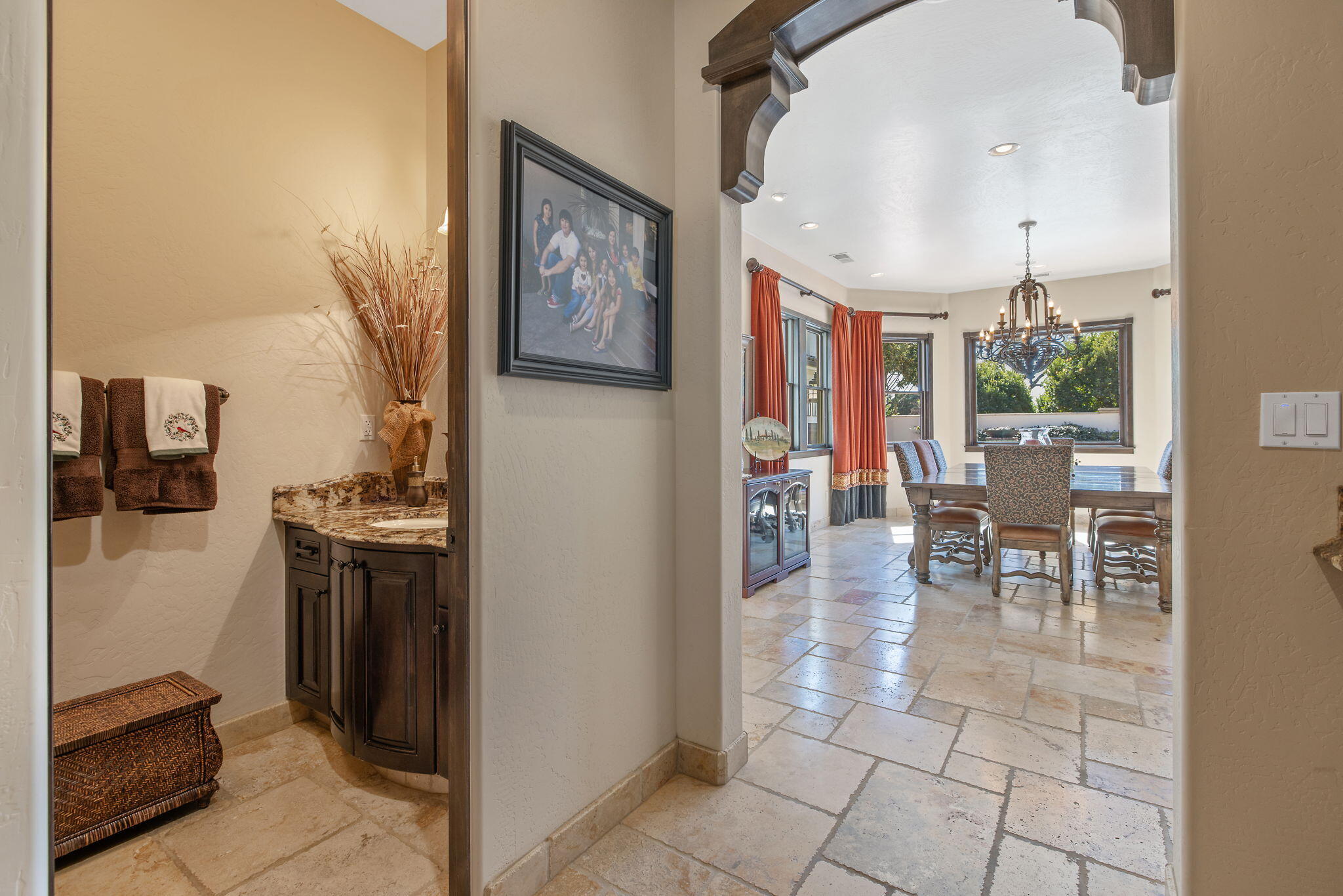 1611 N Pienza St, Visalia, CA 93291