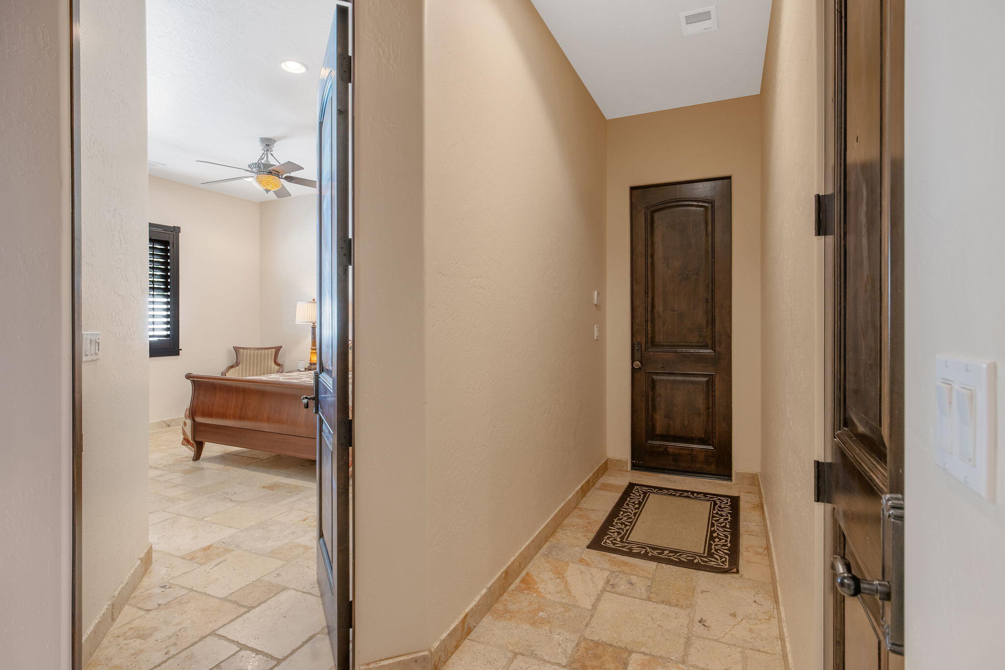 1611 N Pienza St, Visalia, CA 93291