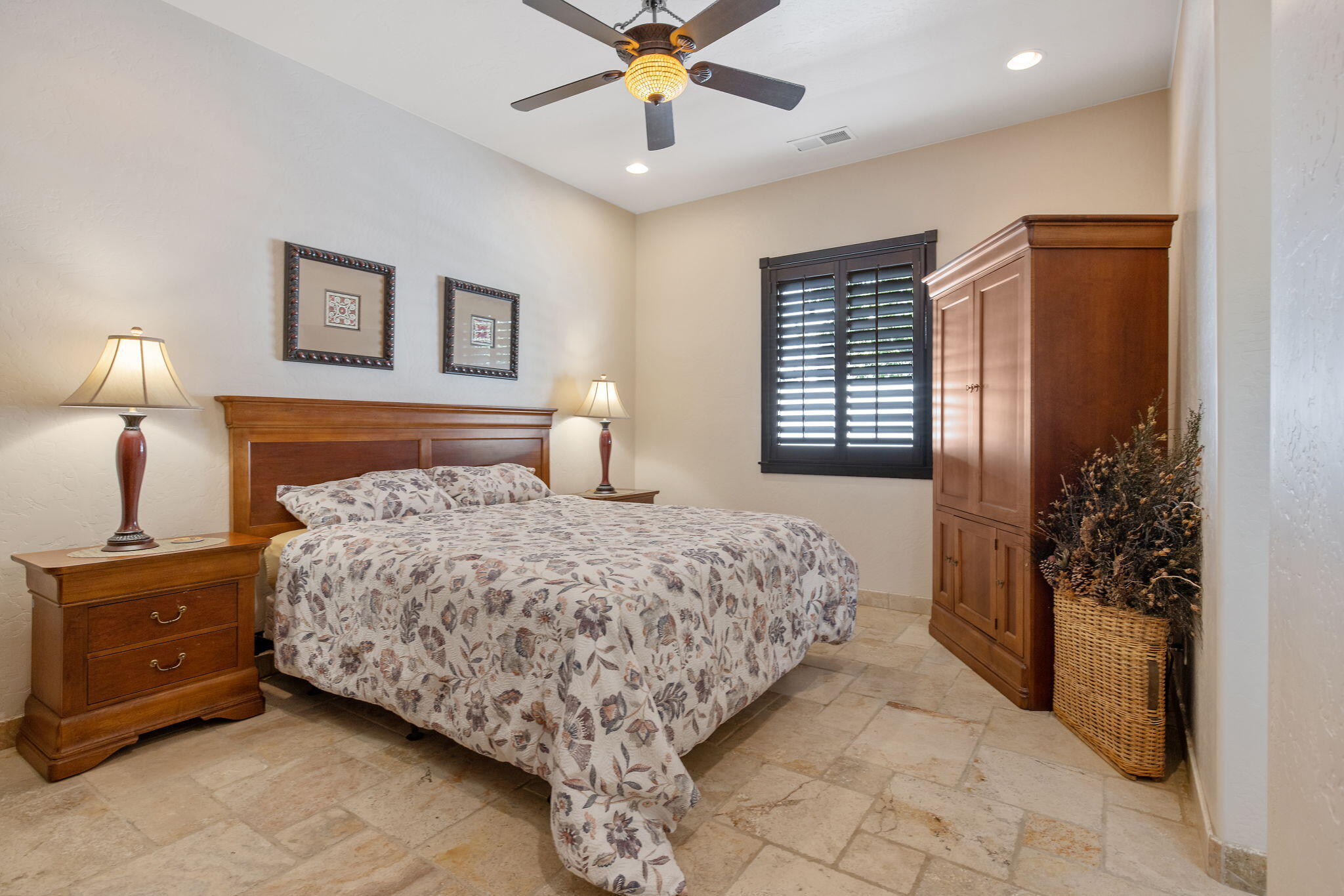 1611 N Pienza St, Visalia, CA 93291