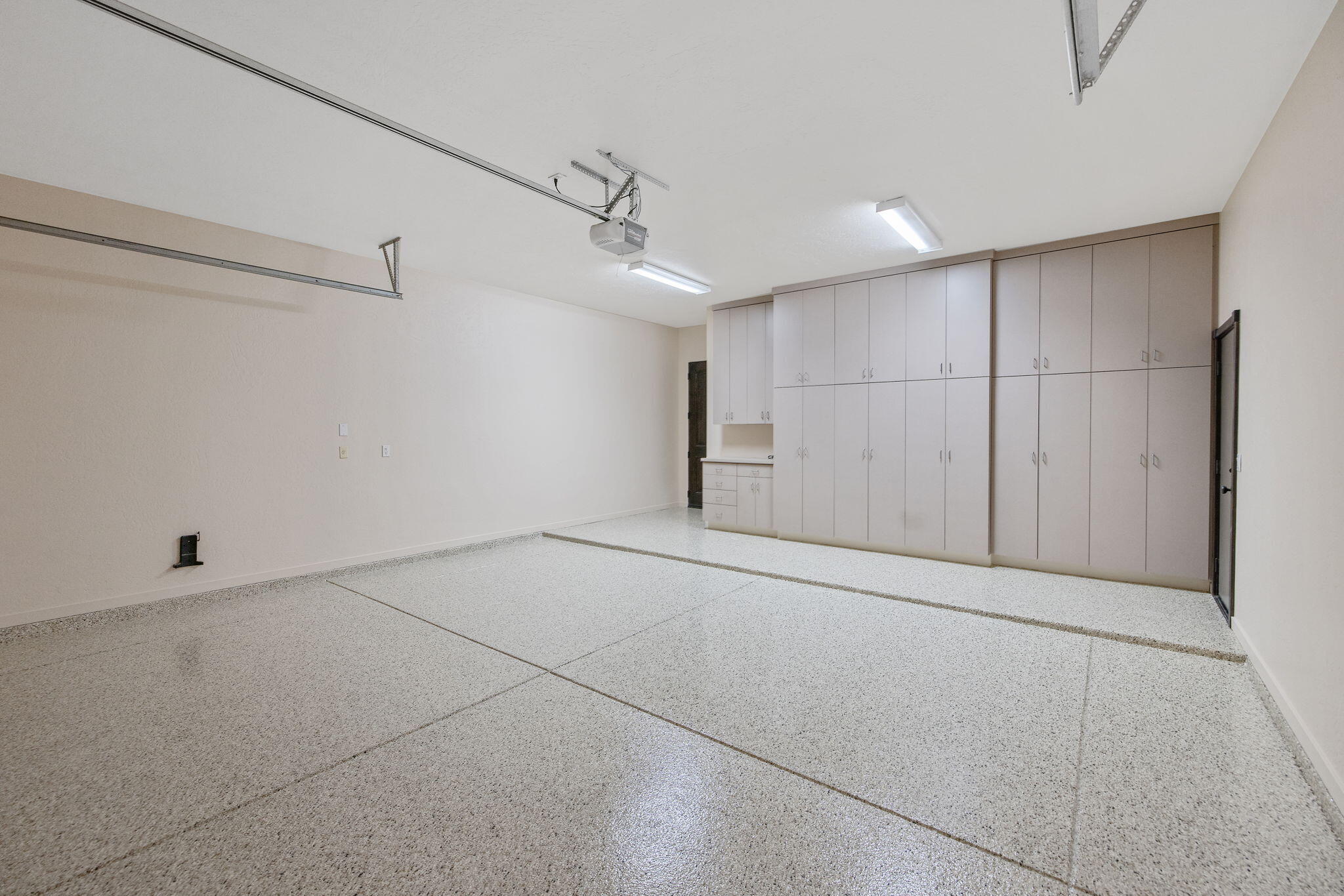 1611 N Pienza St, Visalia, CA 93291