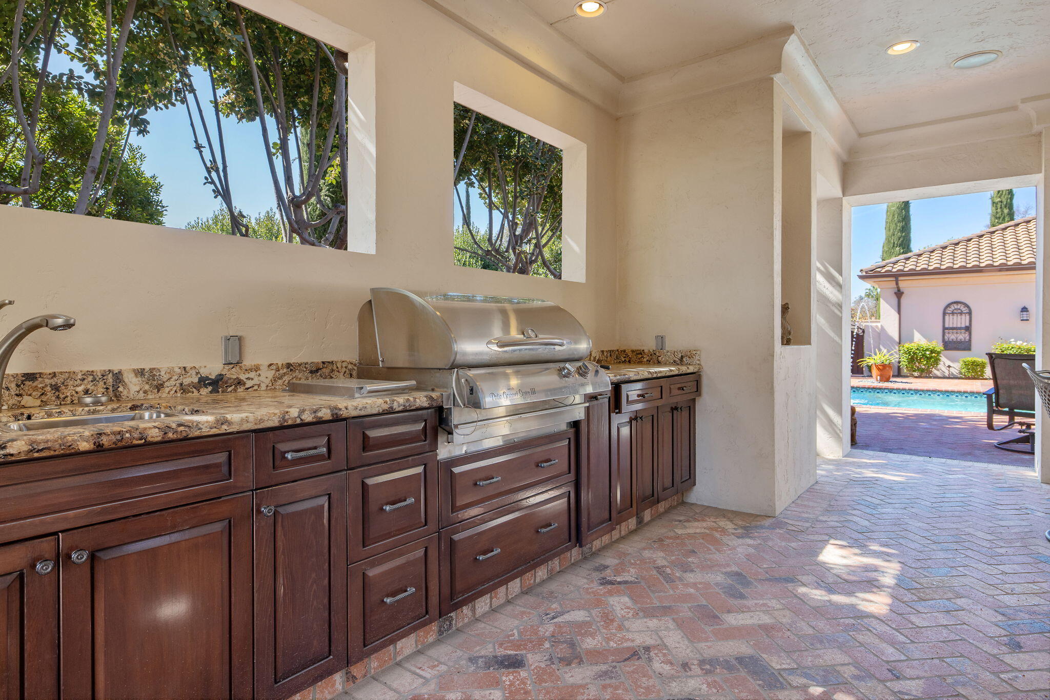 1611 N Pienza St, Visalia, CA 93291