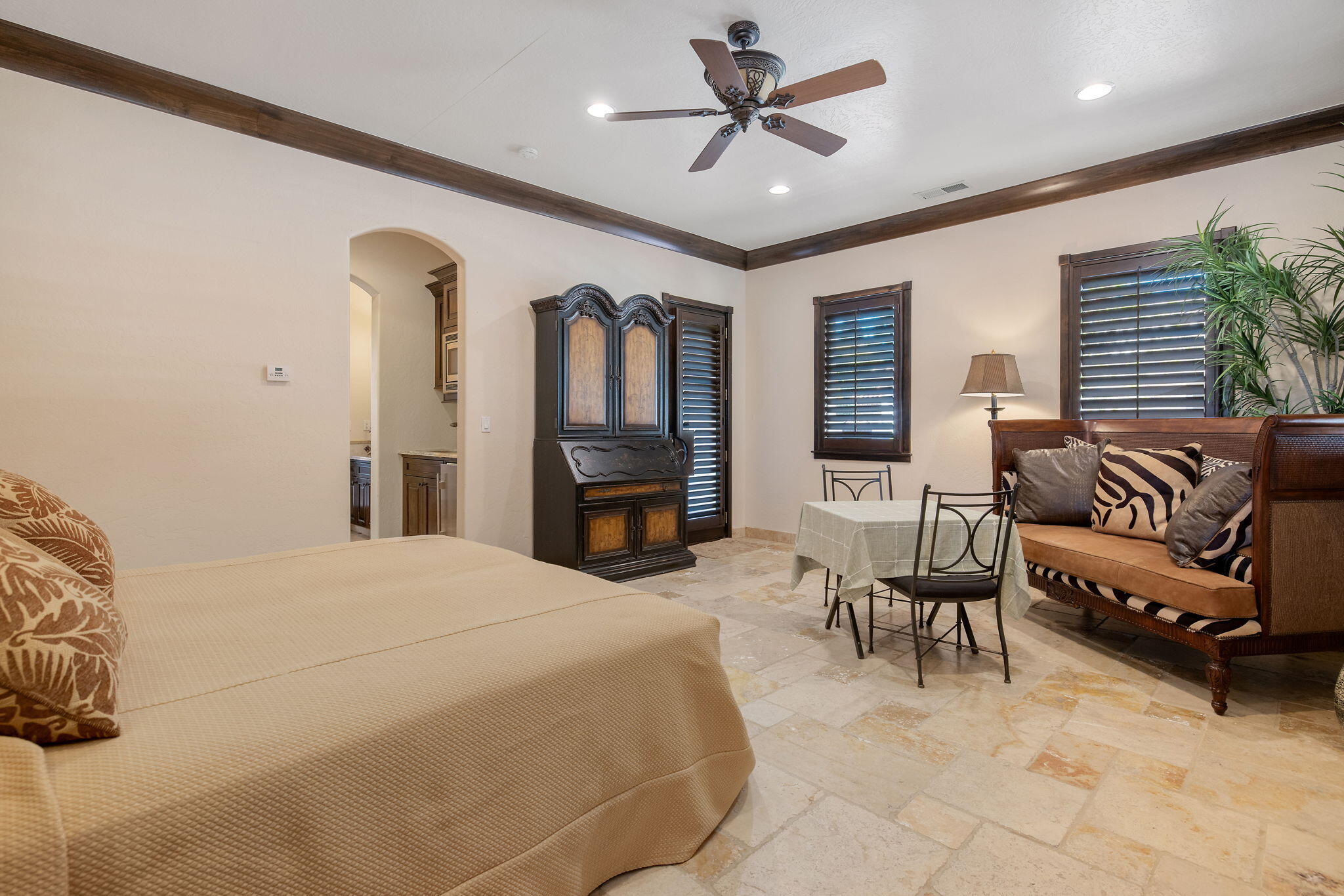 1611 N Pienza St, Visalia, CA 93291