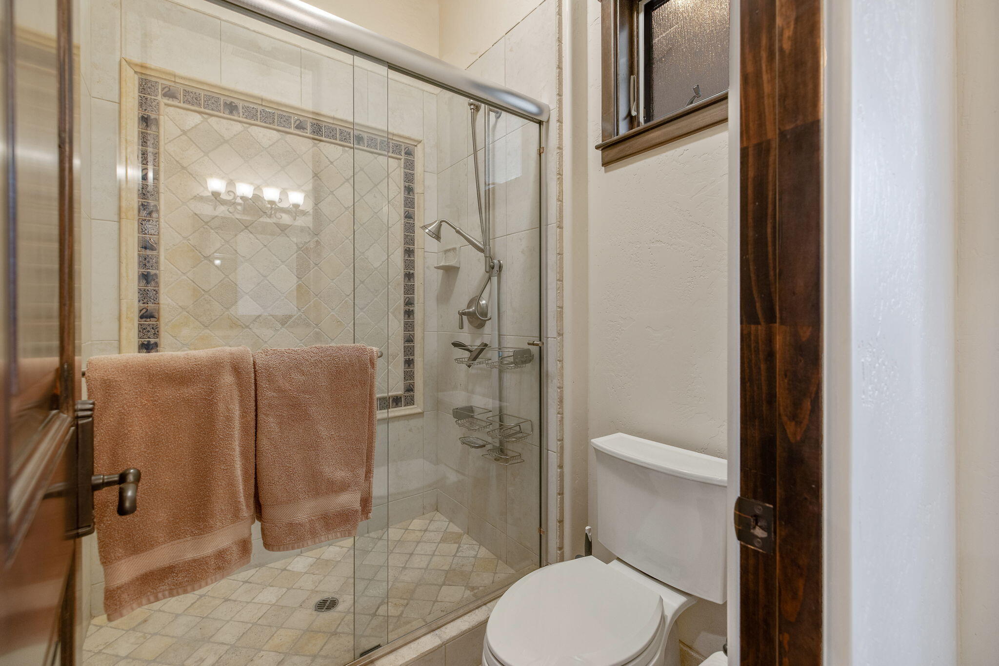 1611 N Pienza St, Visalia, CA 93291