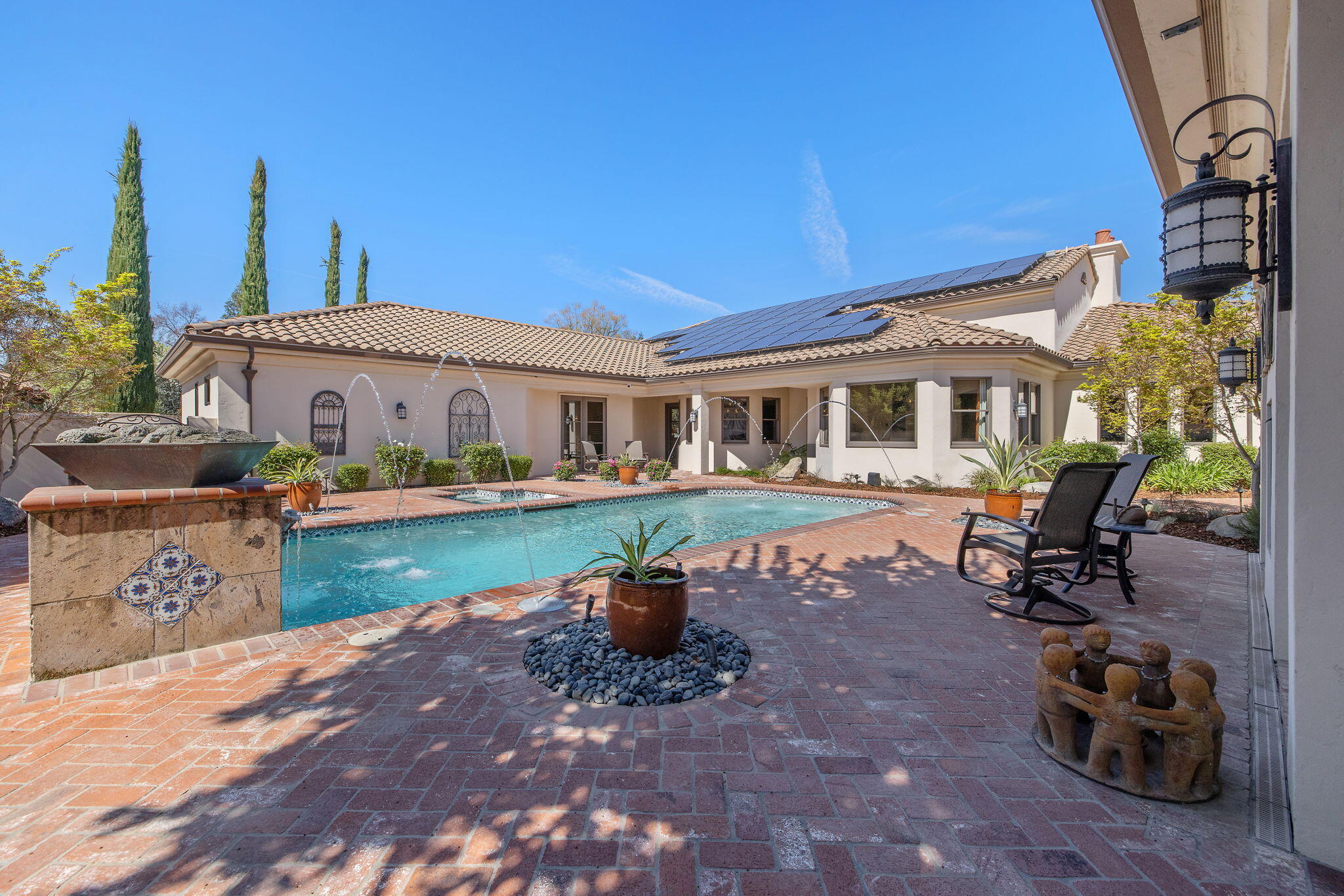 1611 N Pienza St, Visalia, CA 93291