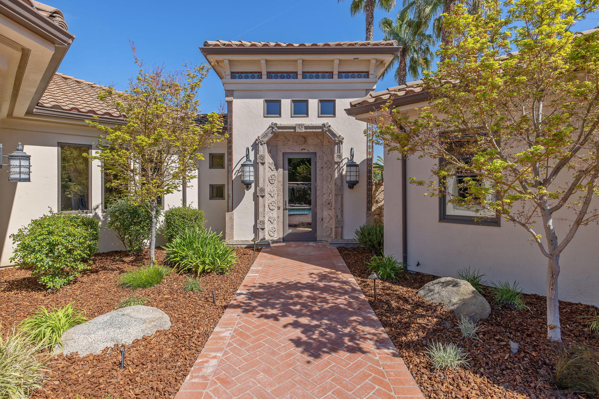 1611 N Pienza St, Visalia, CA 93291