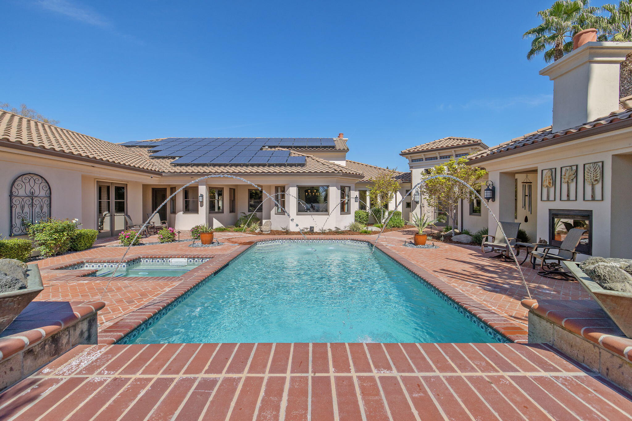 1611 N Pienza St, Visalia, CA 93291