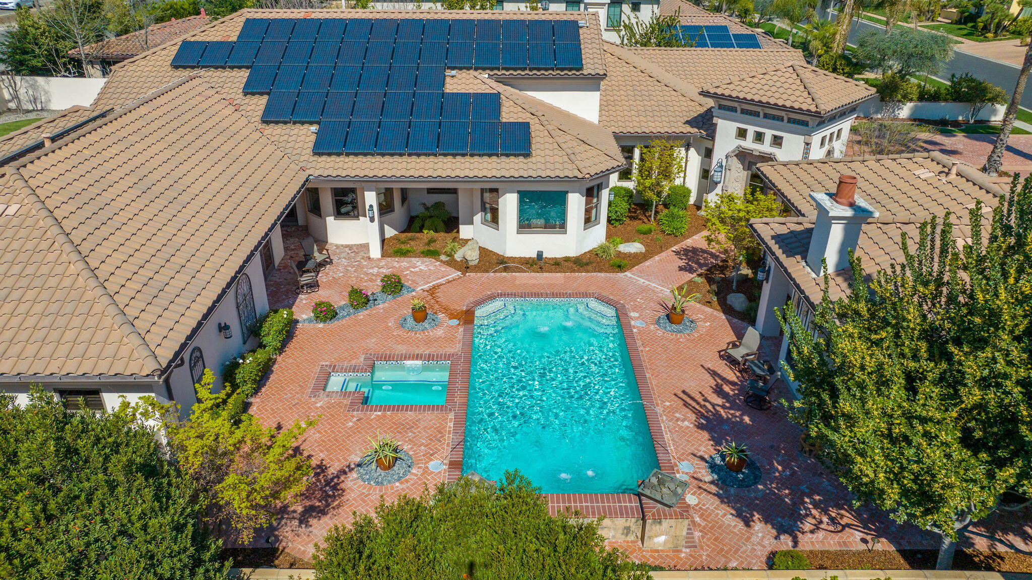 1611 N Pienza St, Visalia, CA 93291