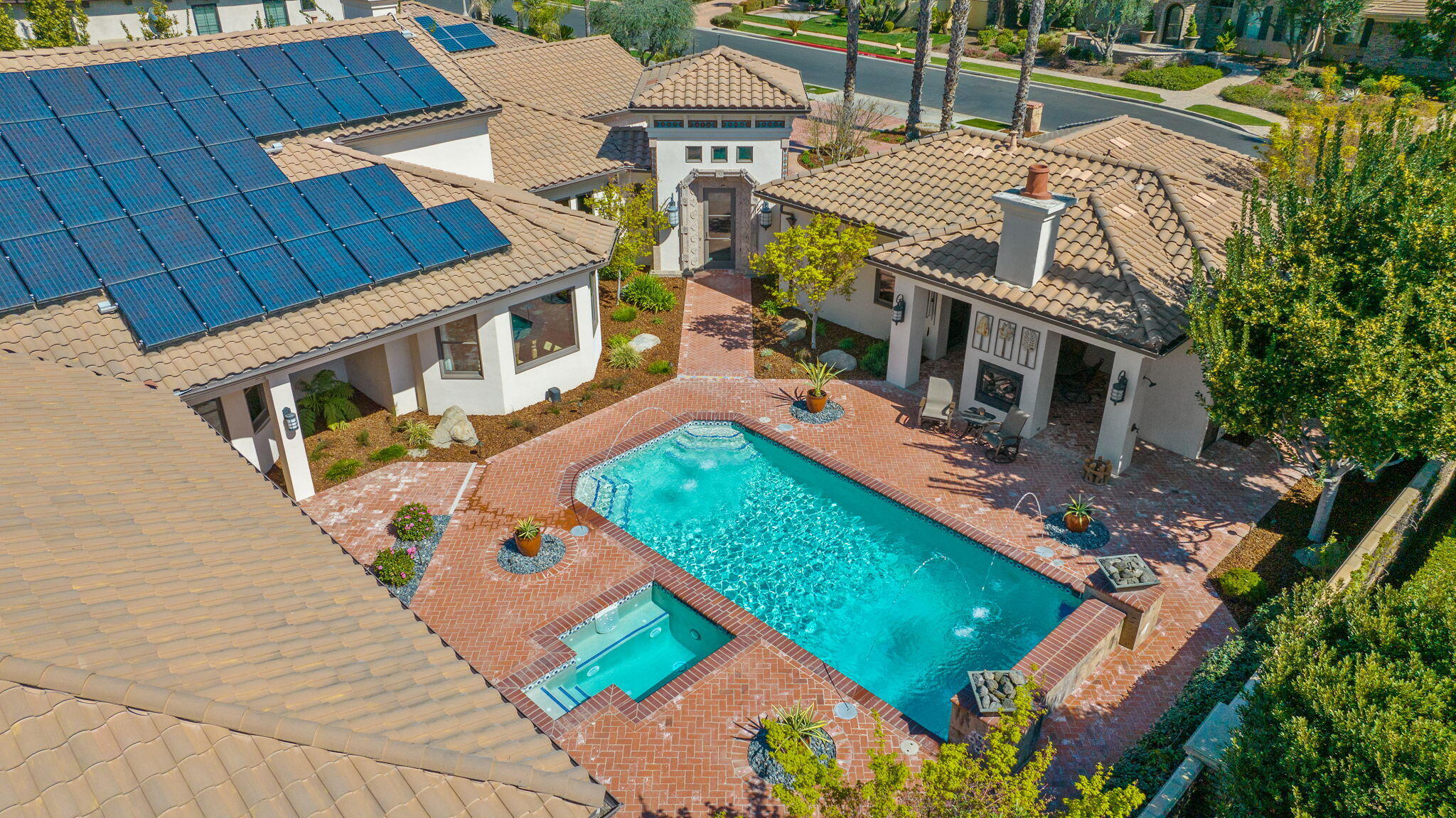 1611 N Pienza St, Visalia, CA 93291