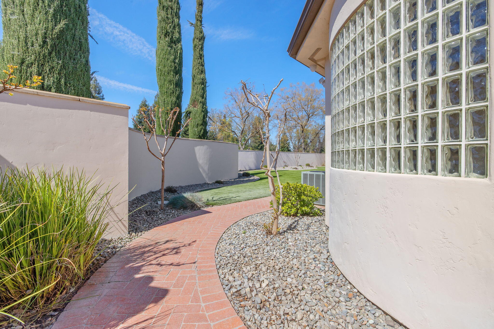 1611 N Pienza St, Visalia, CA 93291