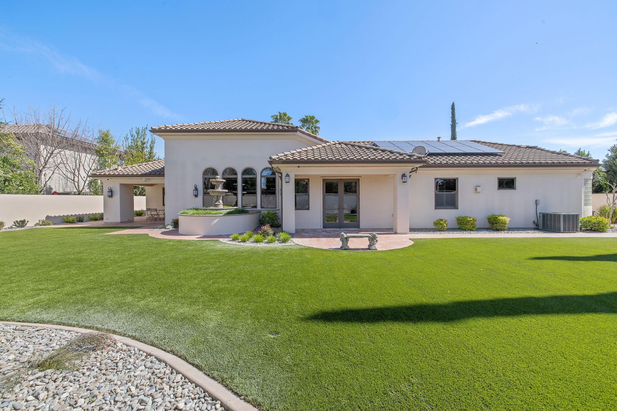 1611 N Pienza St, Visalia, CA 93291