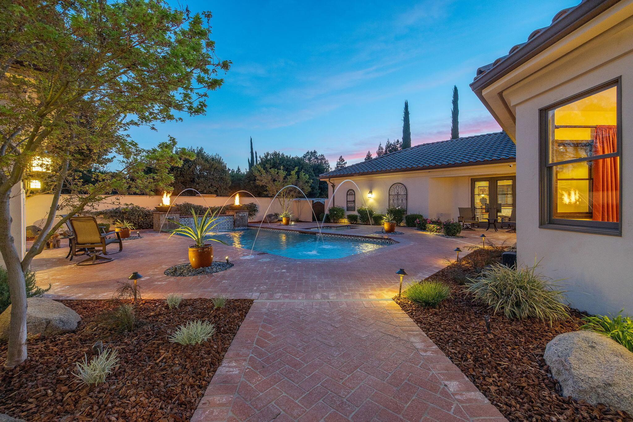 1611 N Pienza St, Visalia, CA 93291