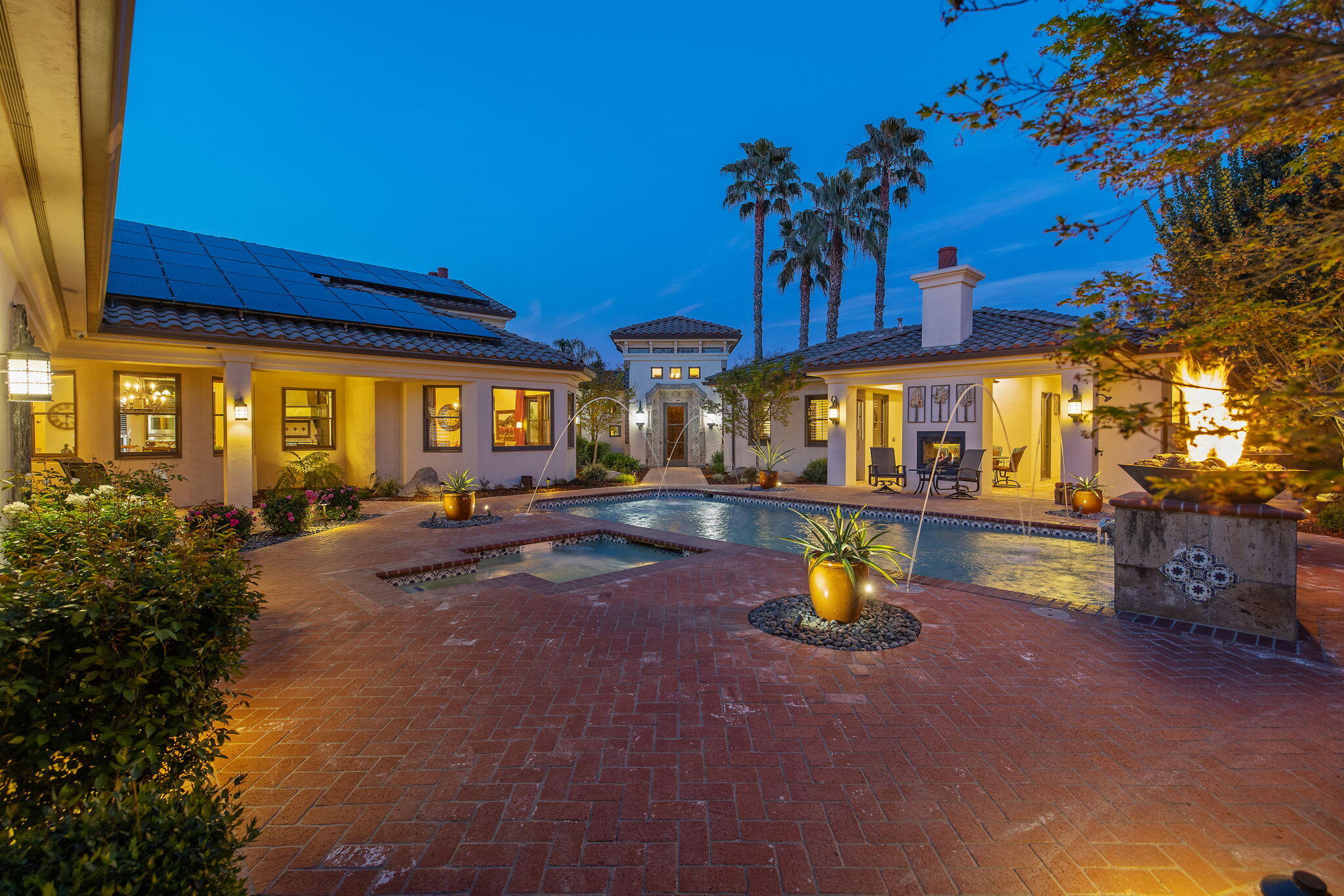 1611 N Pienza St, Visalia, CA 93291