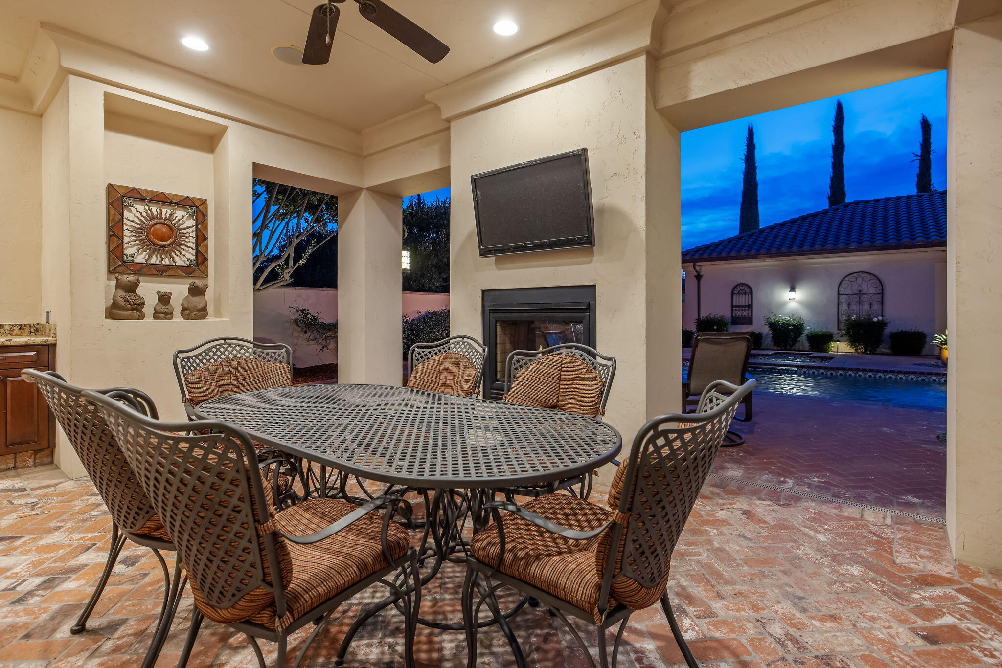 1611 N Pienza St, Visalia, CA 93291