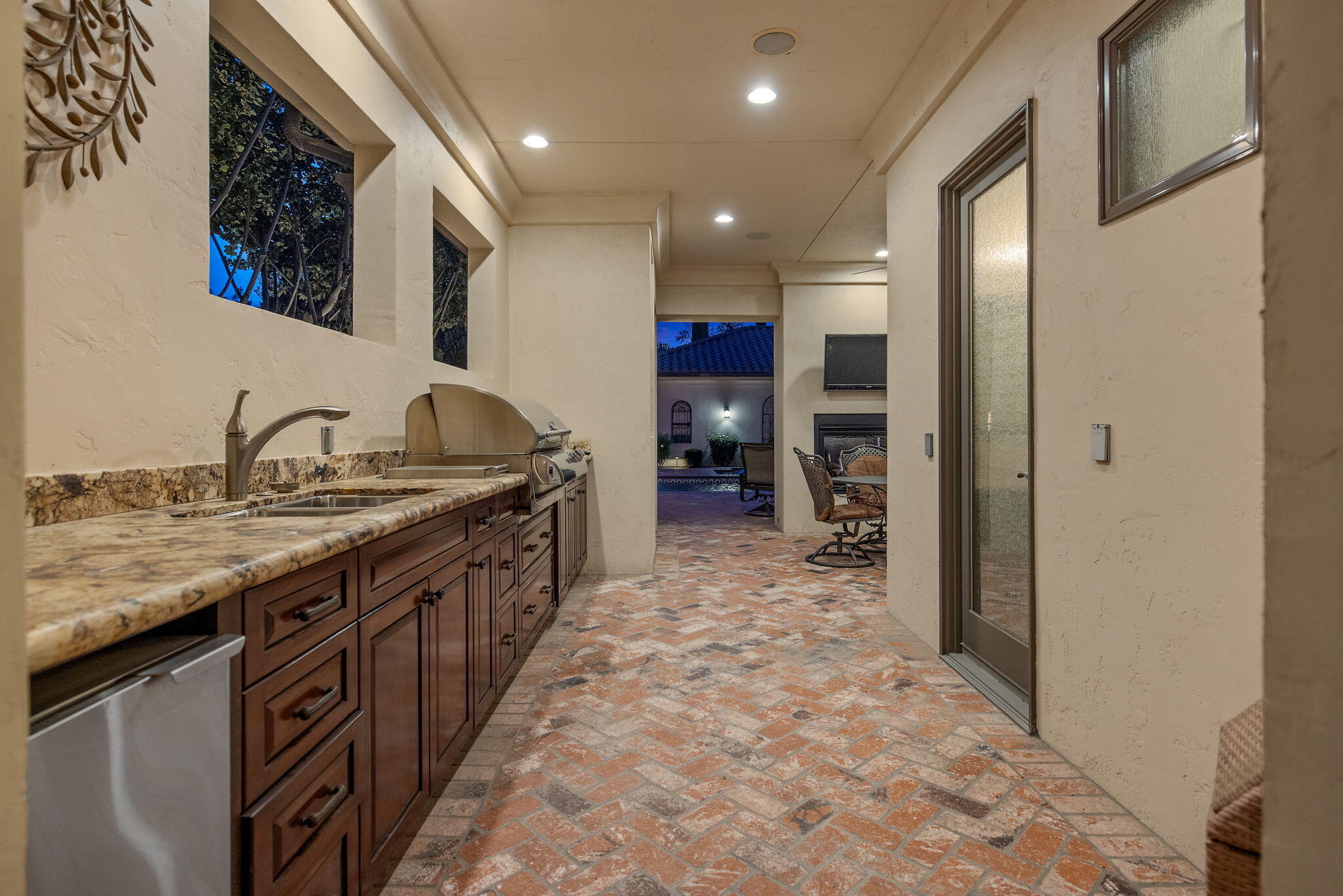 1611 N Pienza St, Visalia, CA 93291