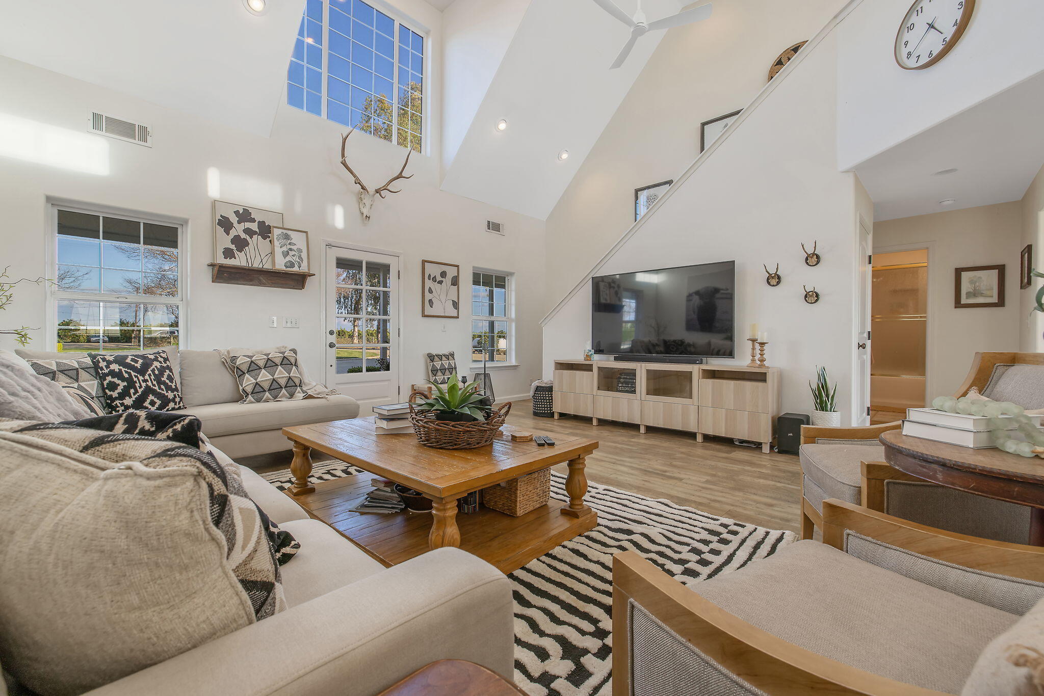 21275 Rd 192, Lindsay, CA 93247