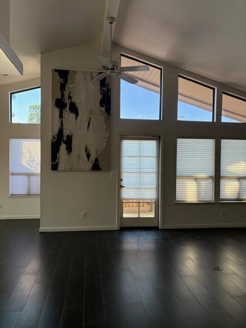 725 N Silvervale Dr, Visalia, CA 93292