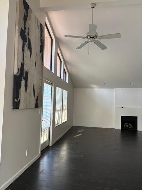 725 N Silvervale Dr, Visalia, CA 93292